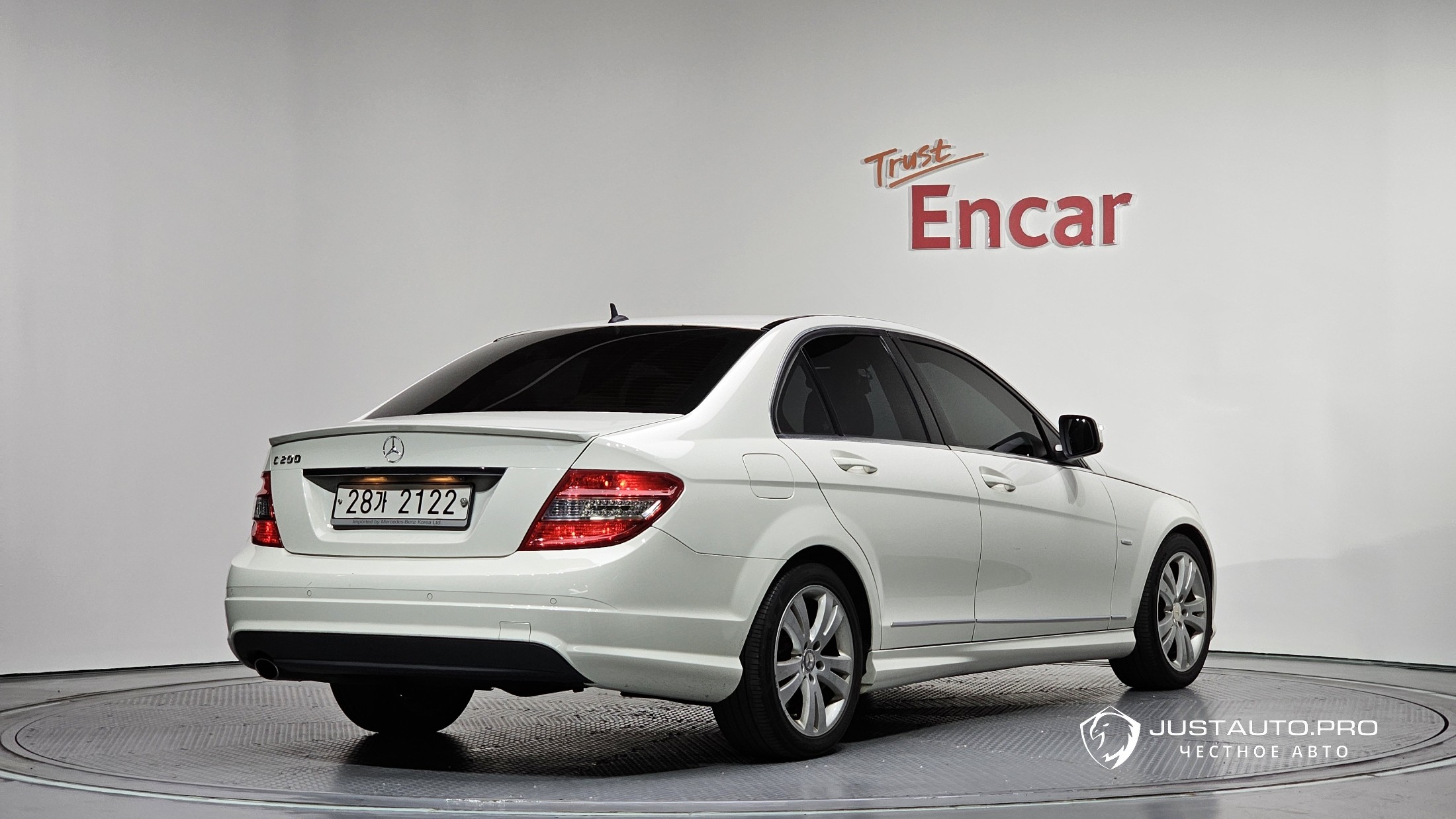 Автомобиль Mercedes-Benz C-Class