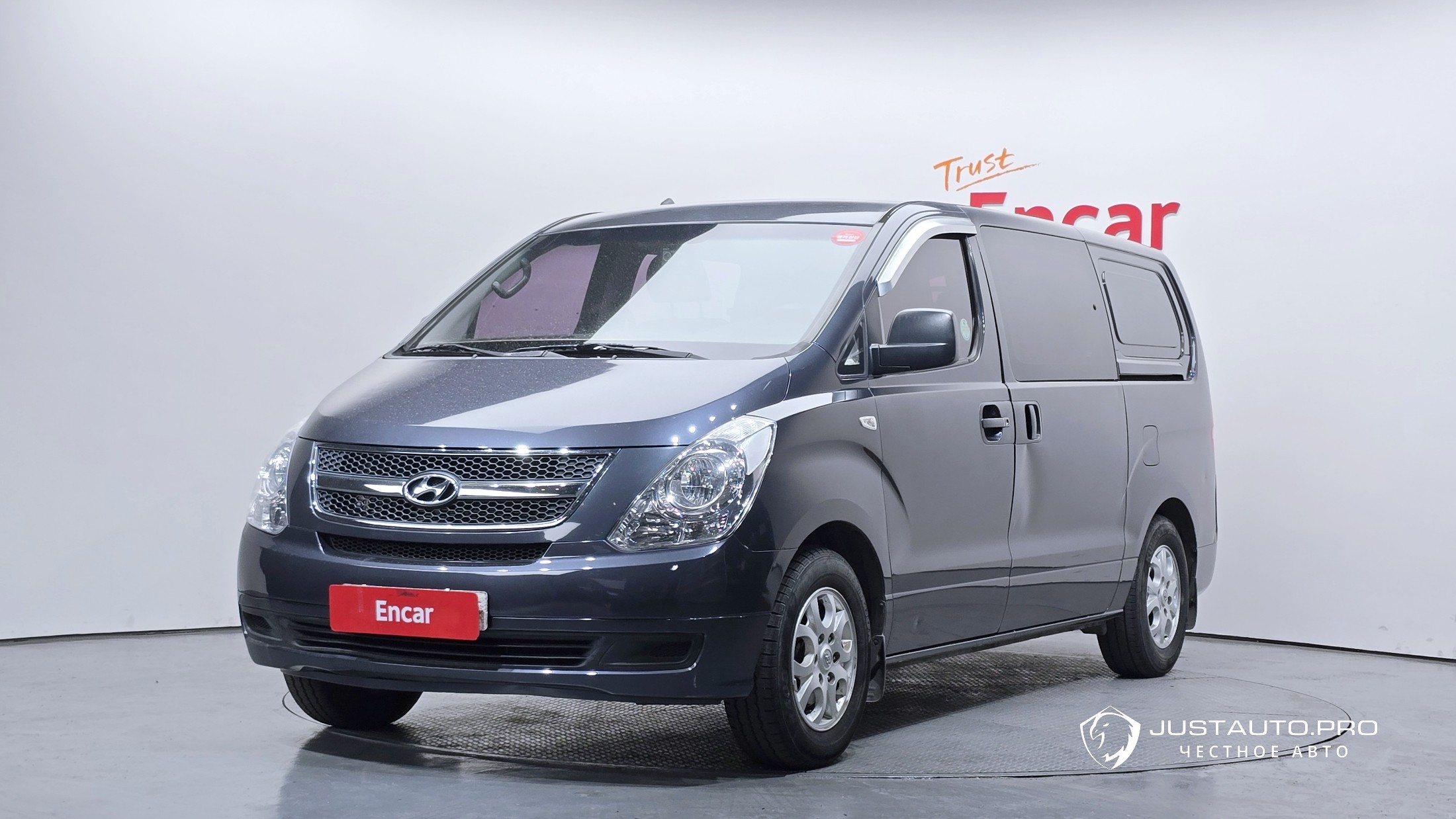 Автомобиль Hyundai Starex
