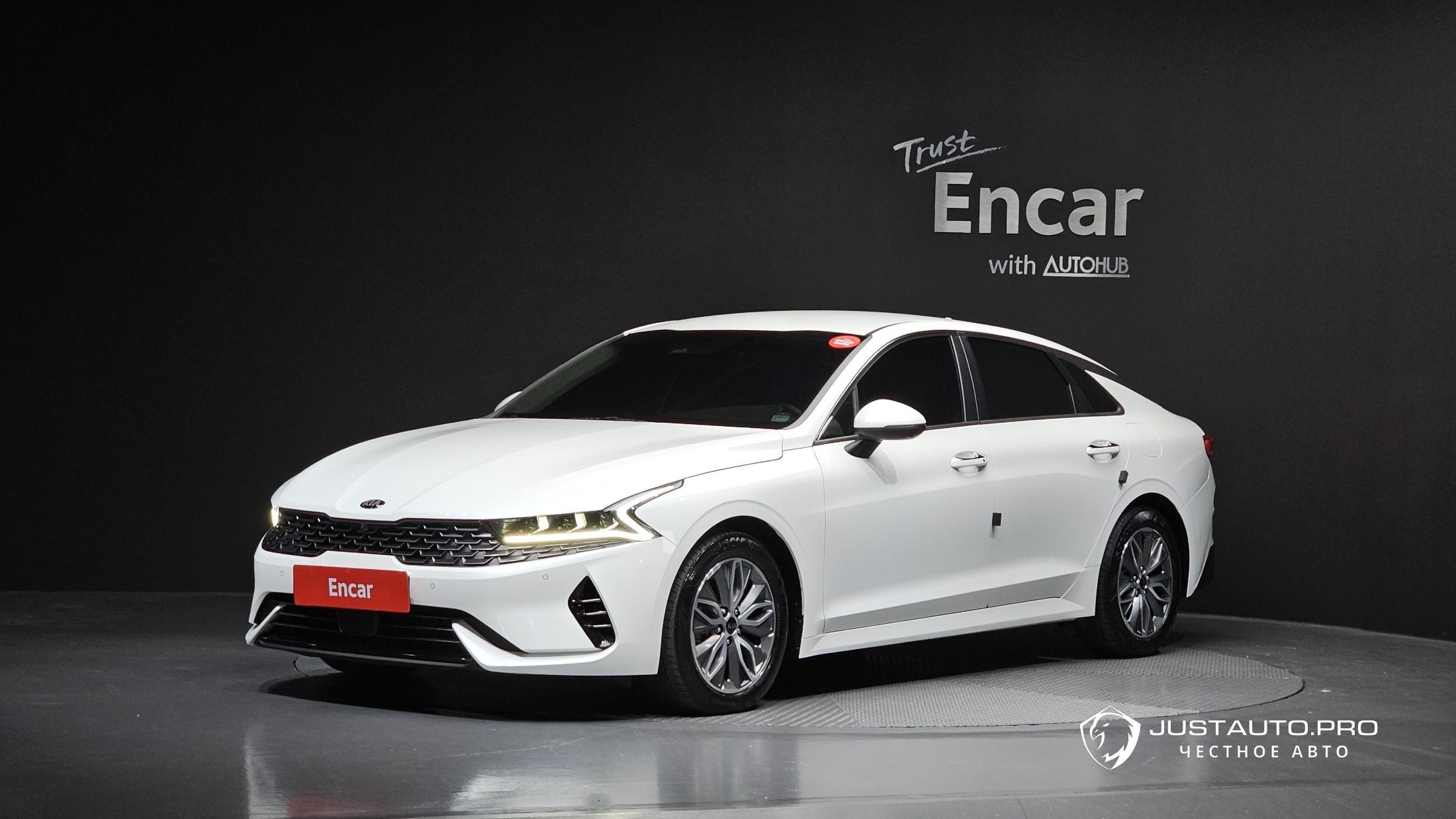 Автомобиль Kia K5