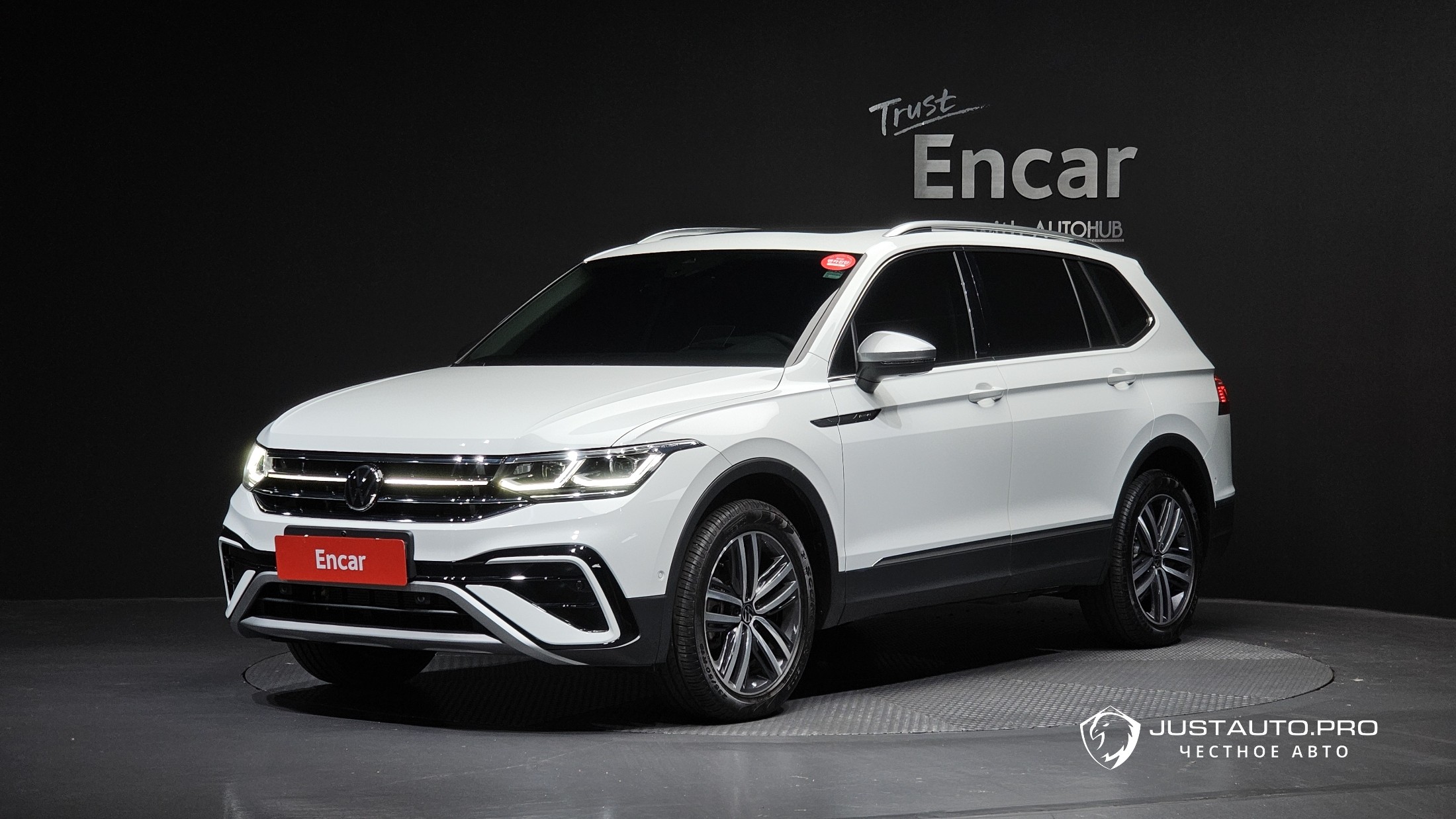 Автомобиль Volkswagen Tiguan