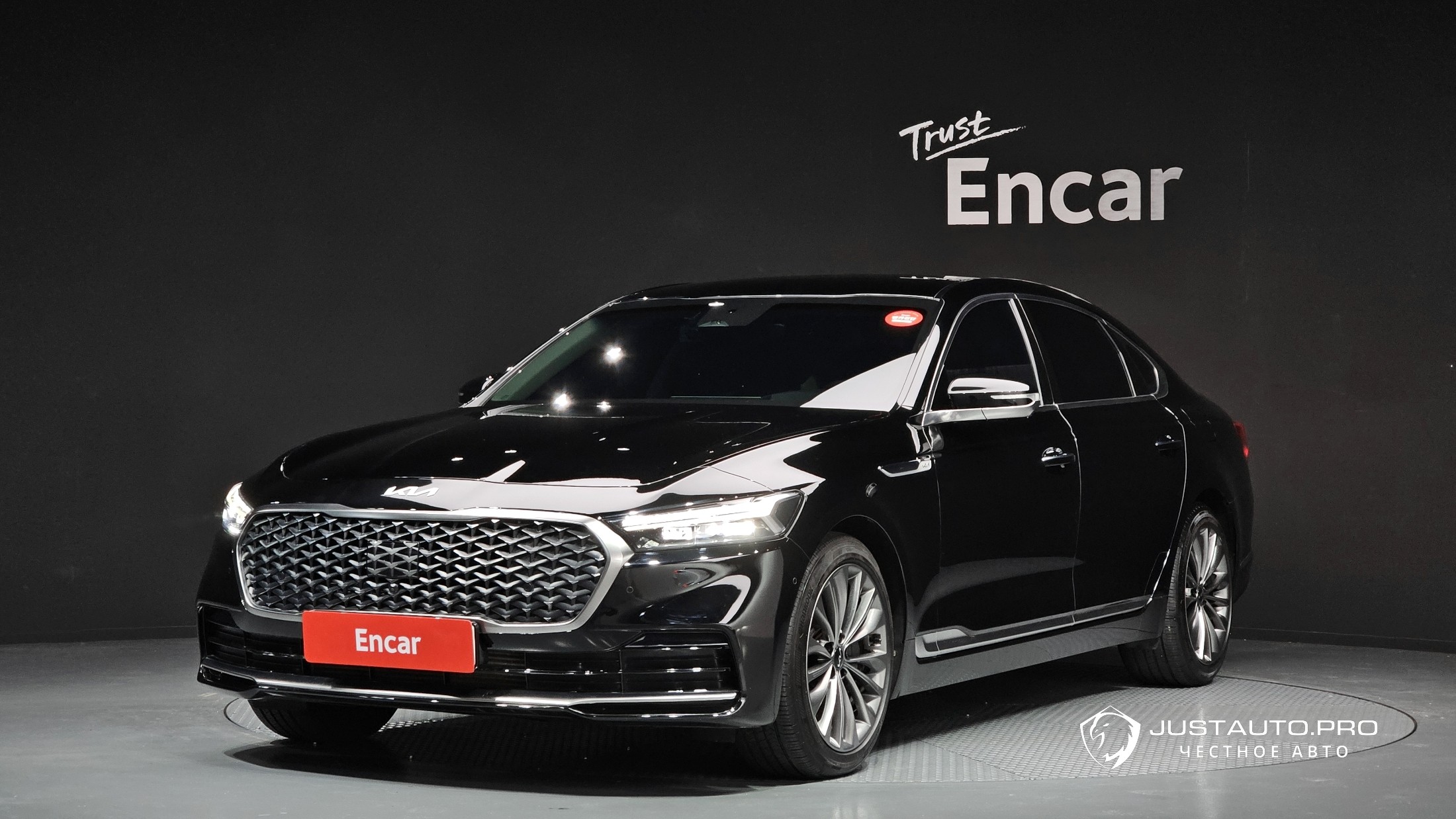 Автомобиль Kia K9