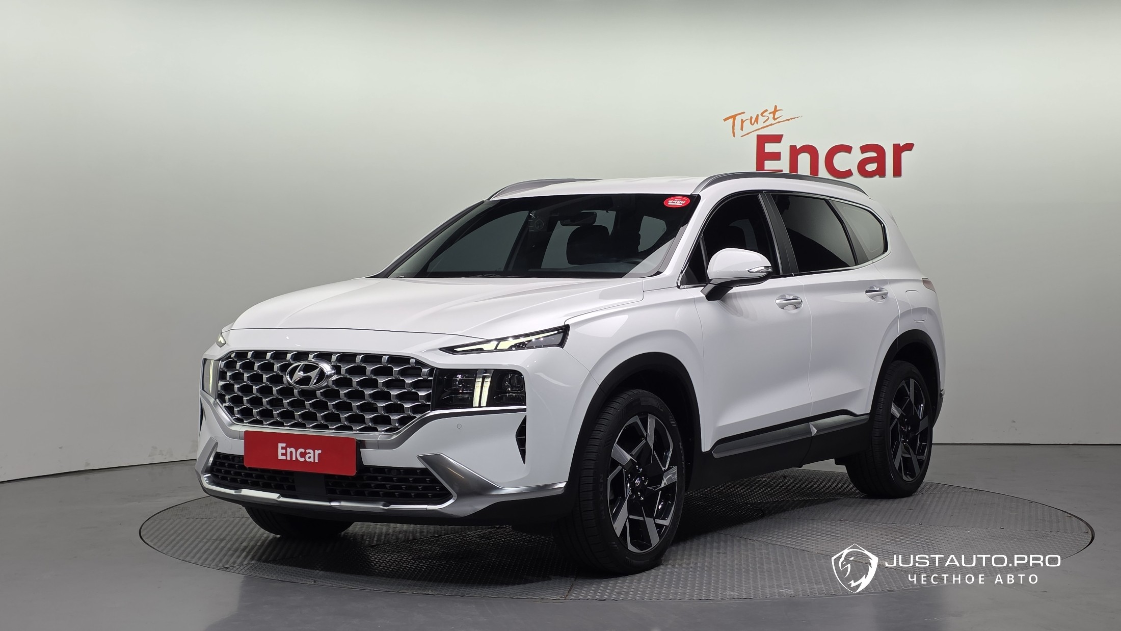 Автомобиль Hyundai Santafe