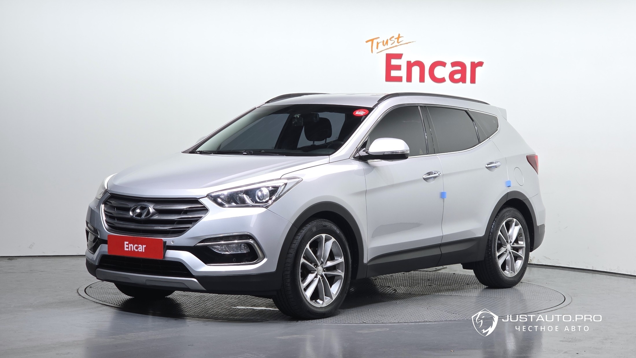 Автомобиль Hyundai Santafe