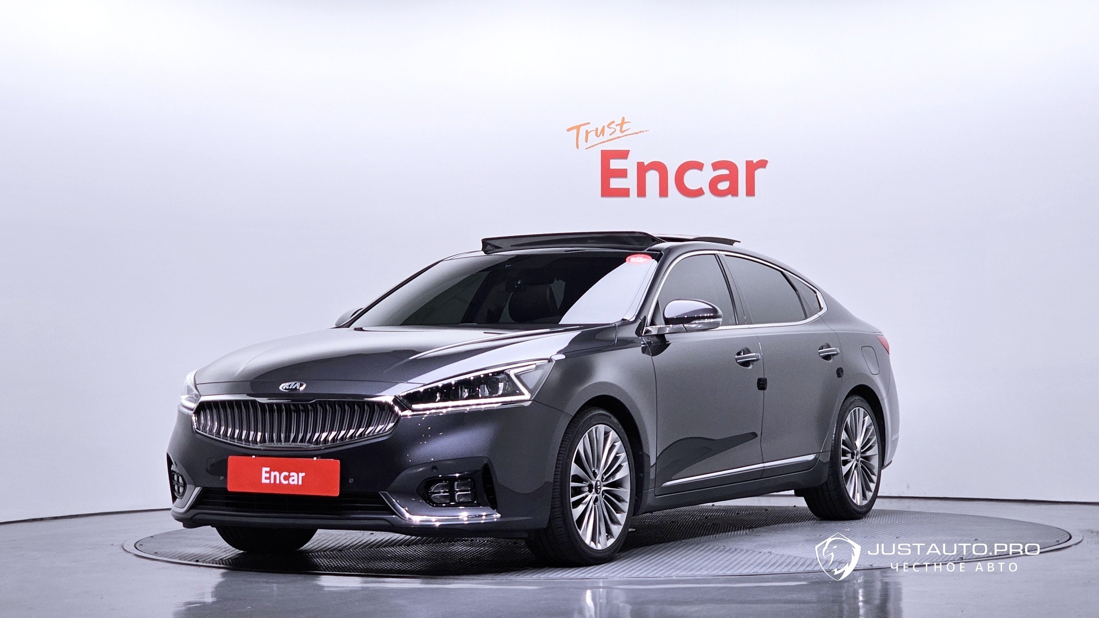 Автомобиль Kia K7