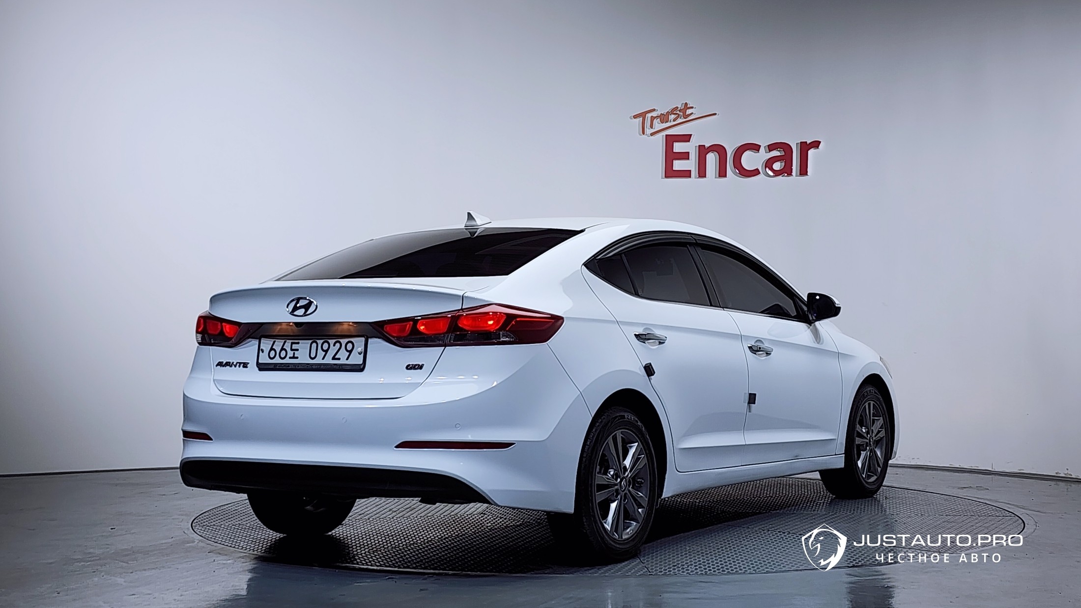 Автомобиль Hyundai AVANTE