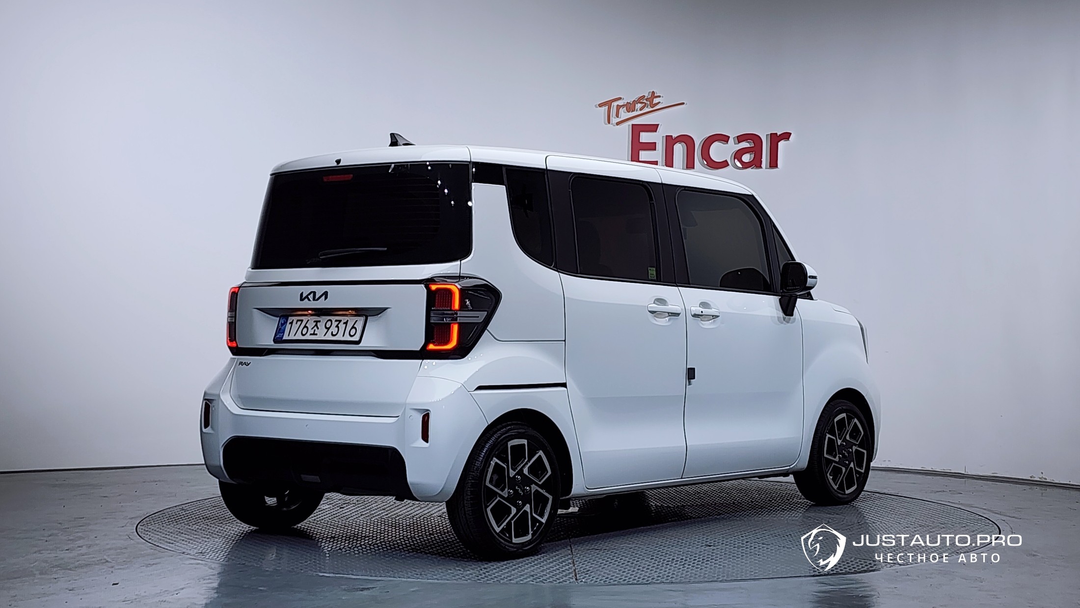 Автомобиль Kia RAY