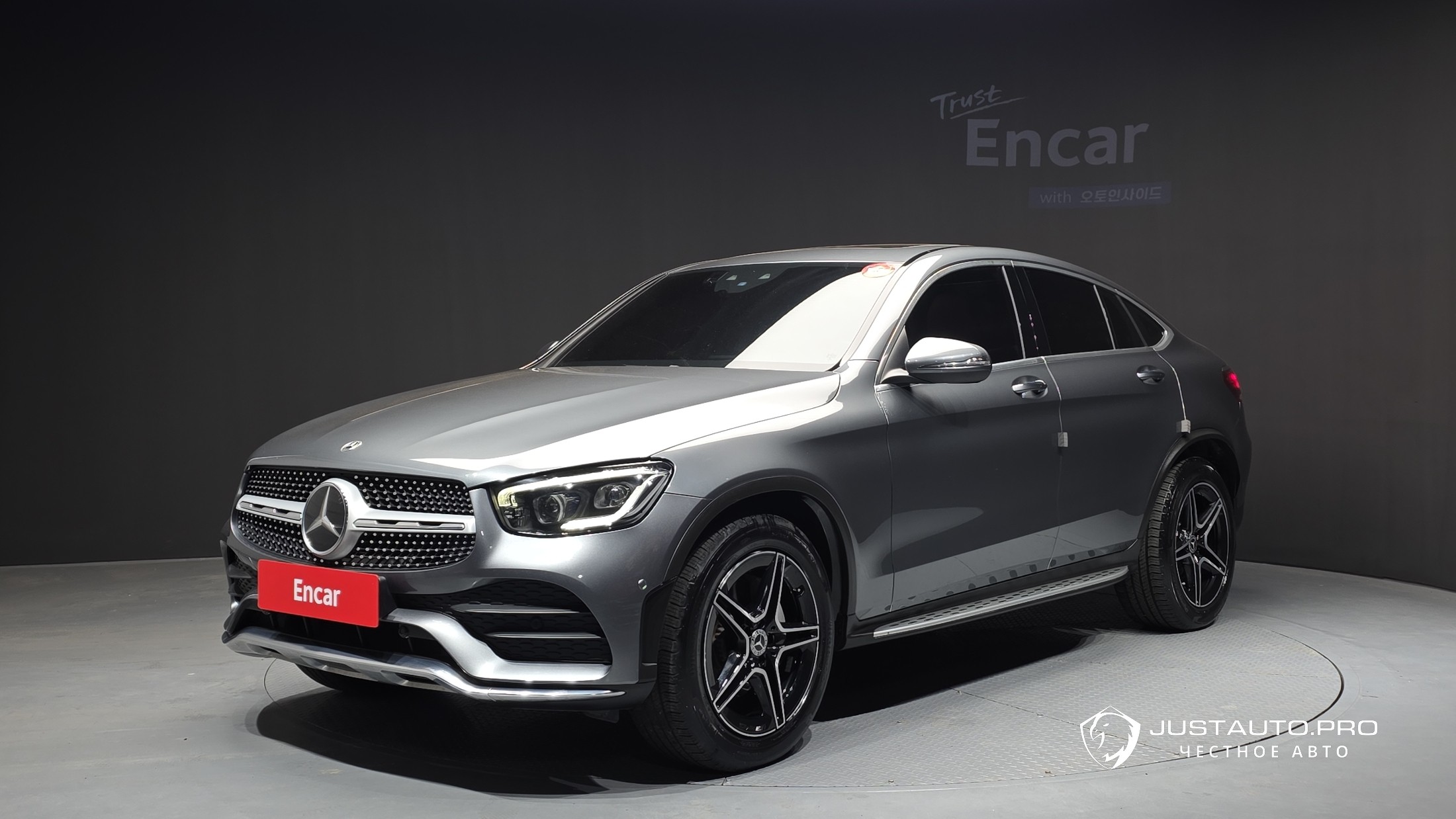 Автомобиль Mercedes-Benz GLC-Class
