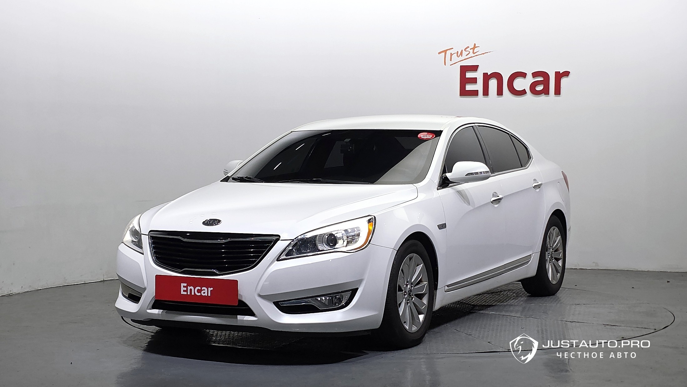 Автомобиль Kia K7