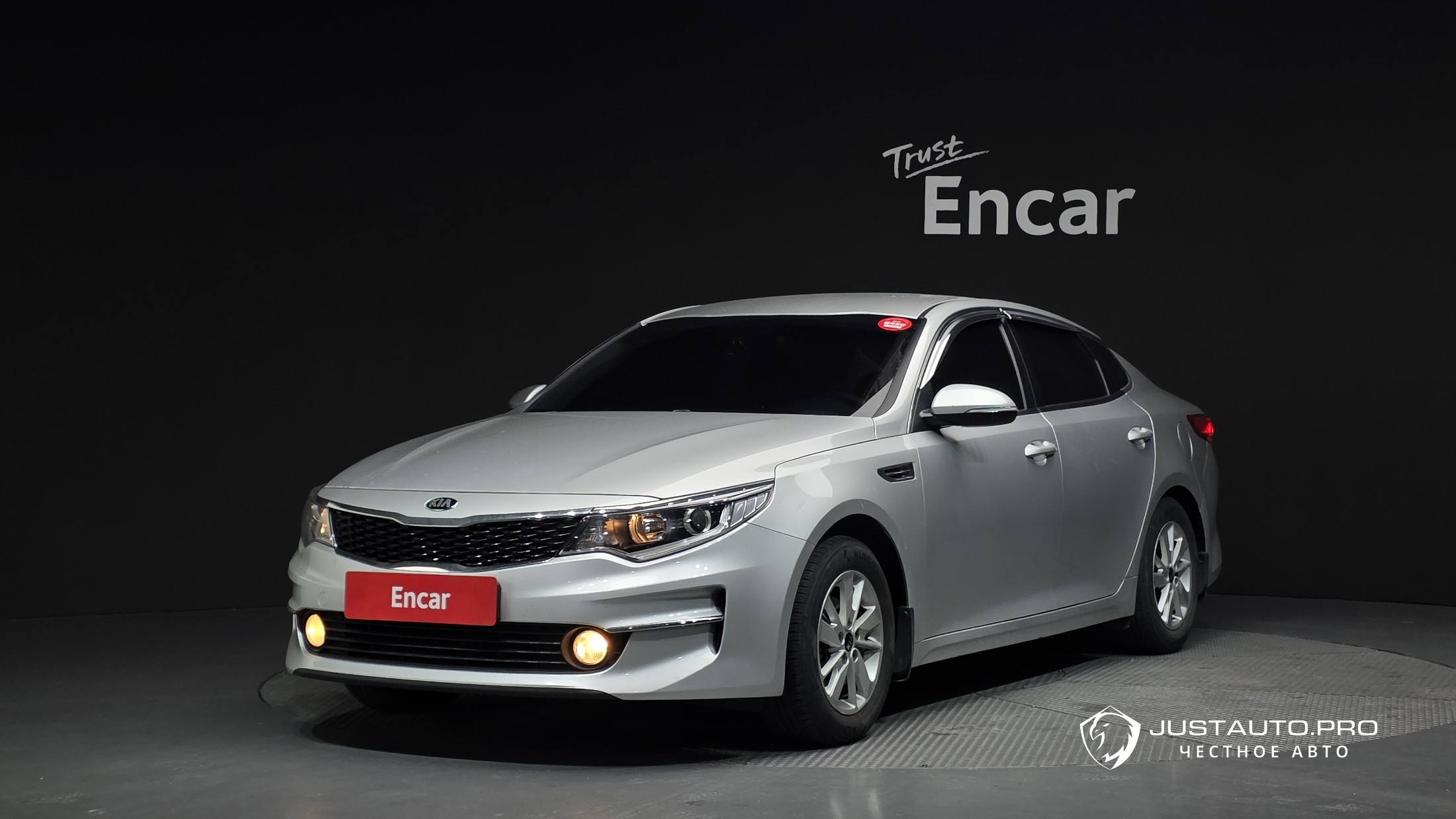 Автомобиль Kia K5