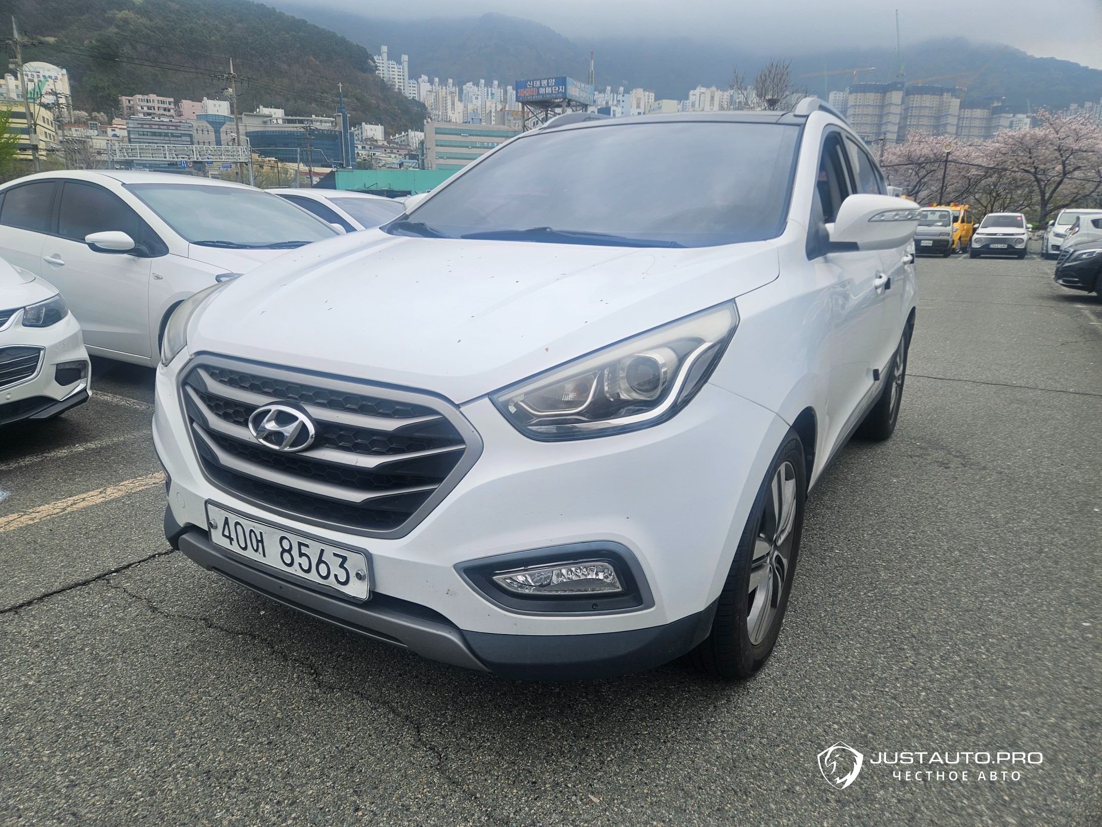 Автомобиль Hyundai Tucson