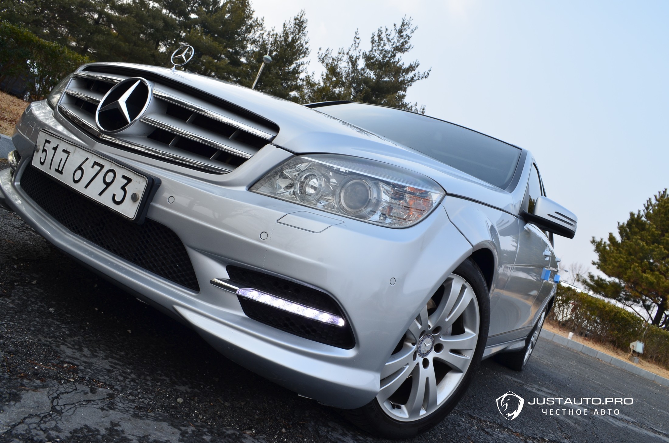 Автомобиль Mercedes-Benz C-Class