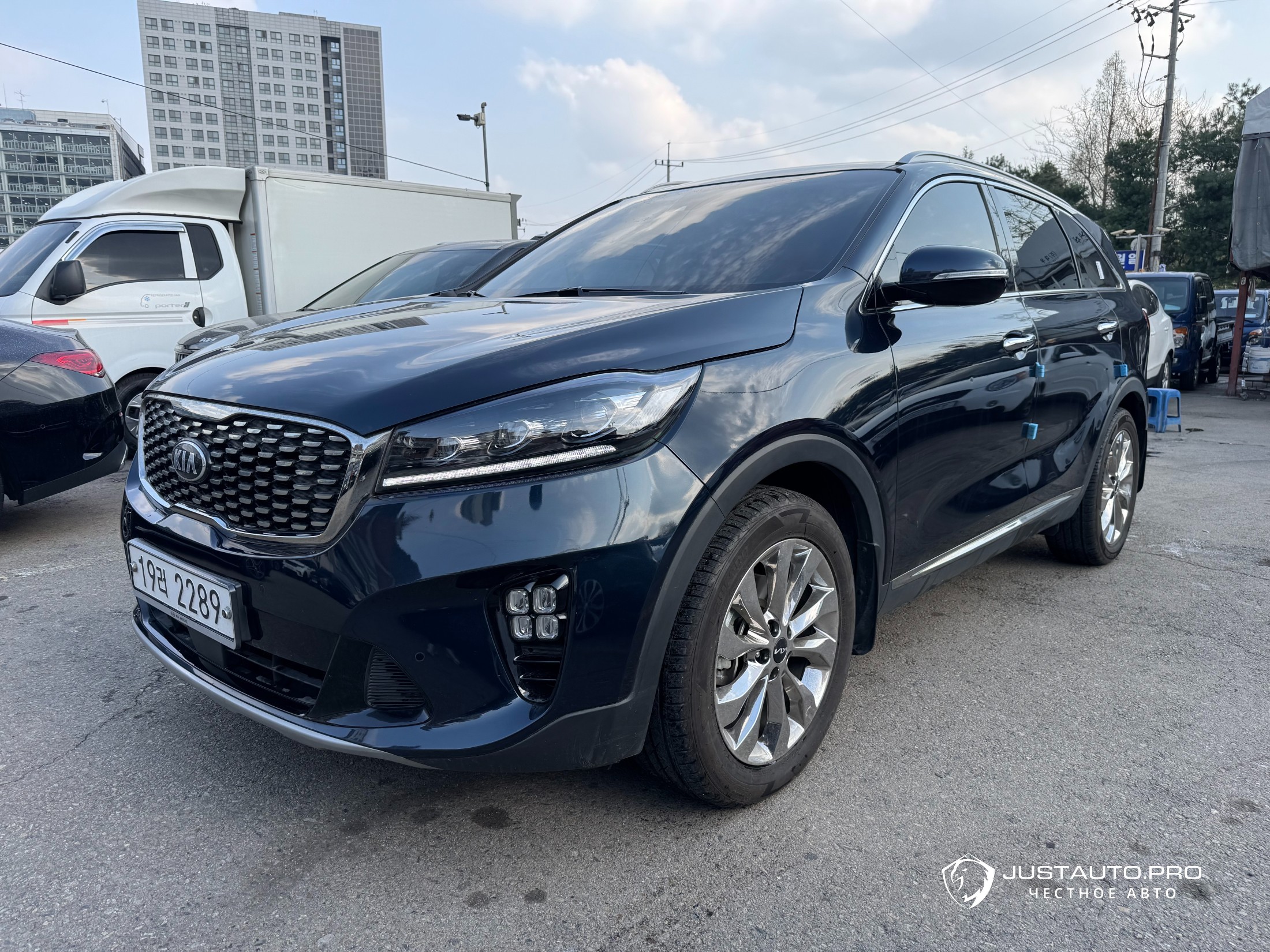 Автомобиль Kia Sorento