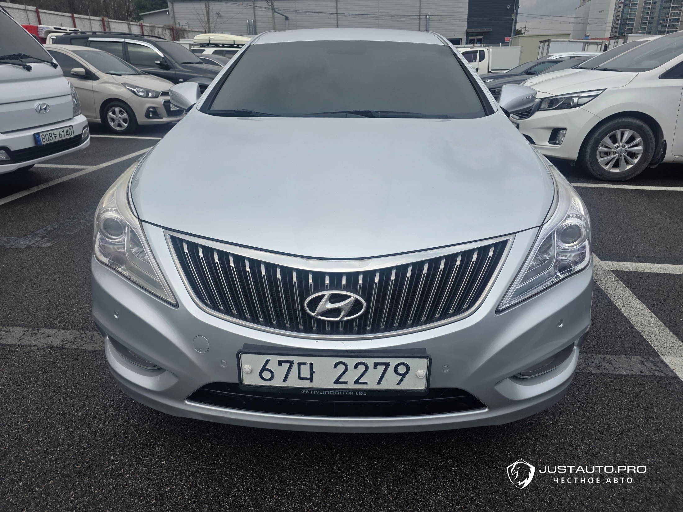 Автомобиль Hyundai Grandeur