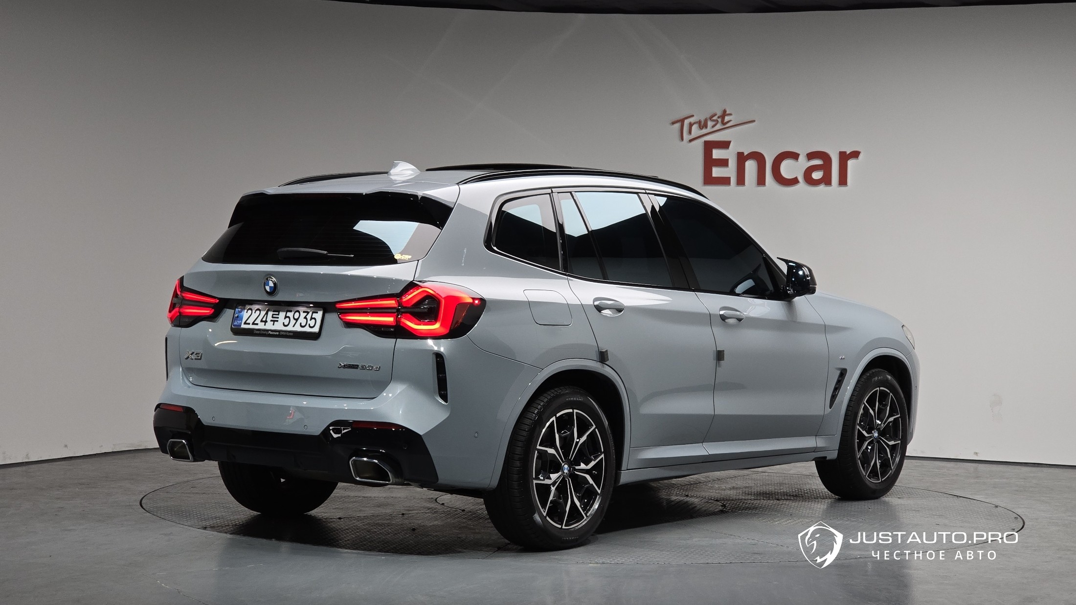 Автомобиль BMW X3