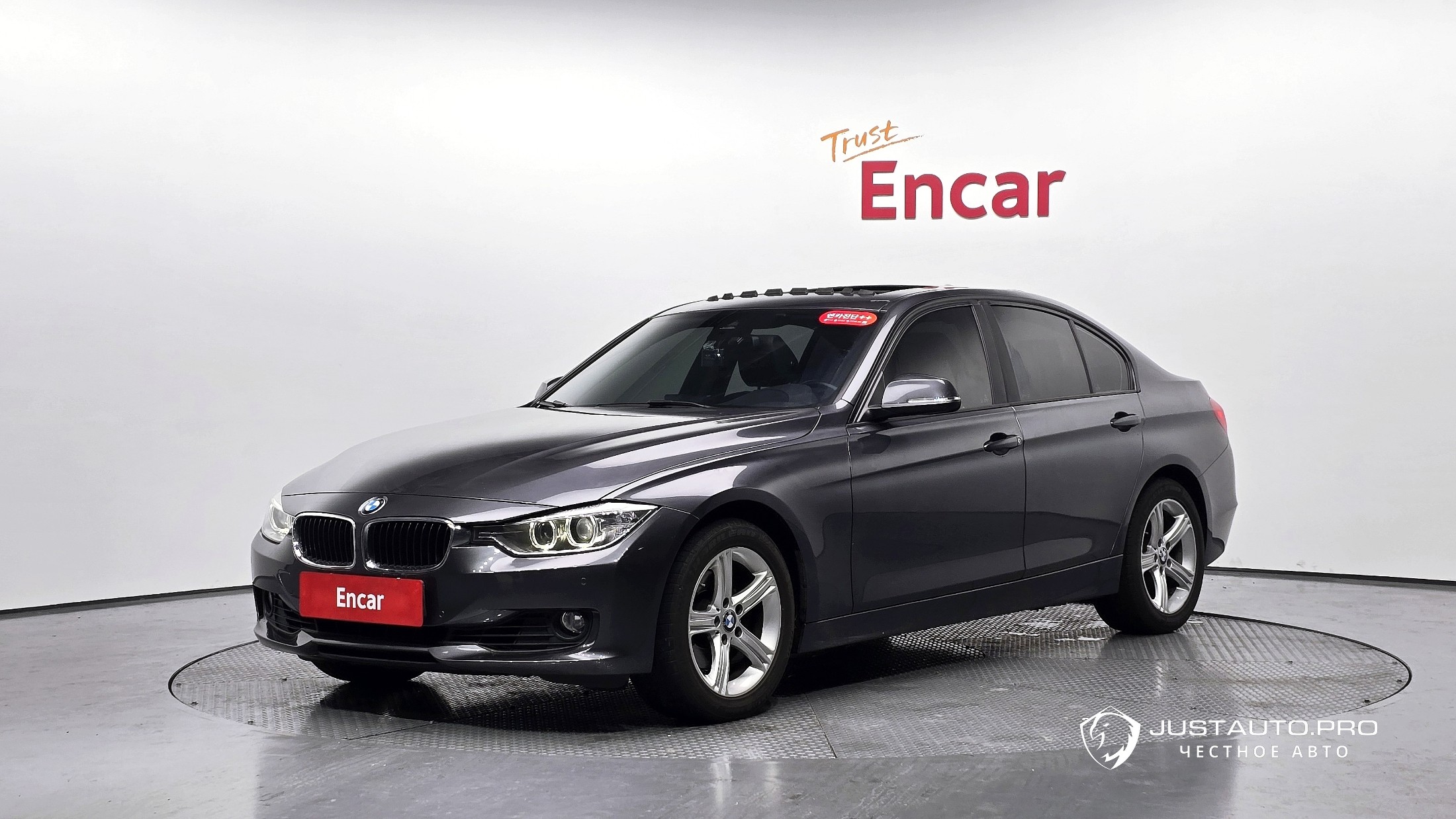 Автомобиль BMW 3-Series