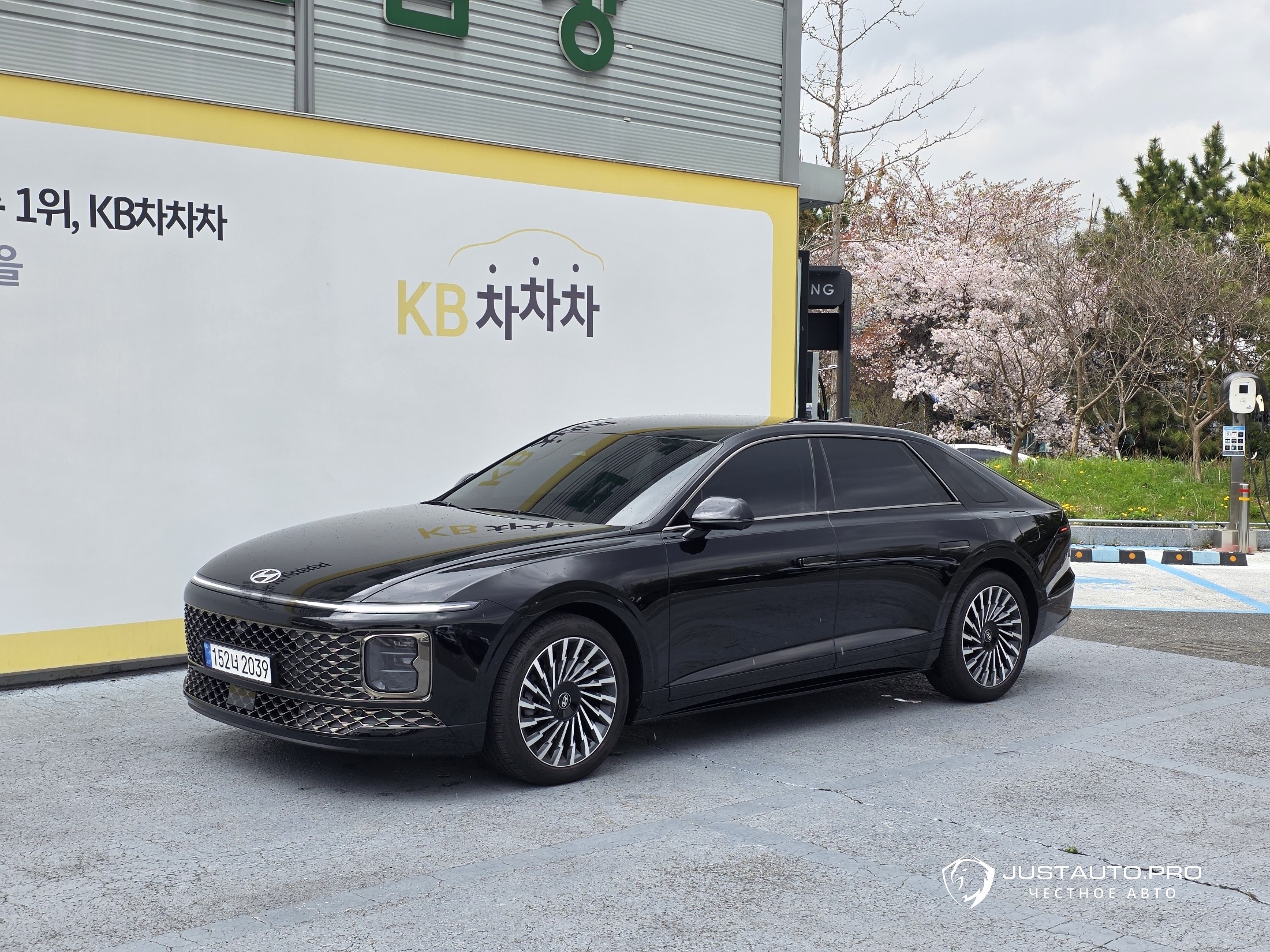 Автомобиль Hyundai Grandeur