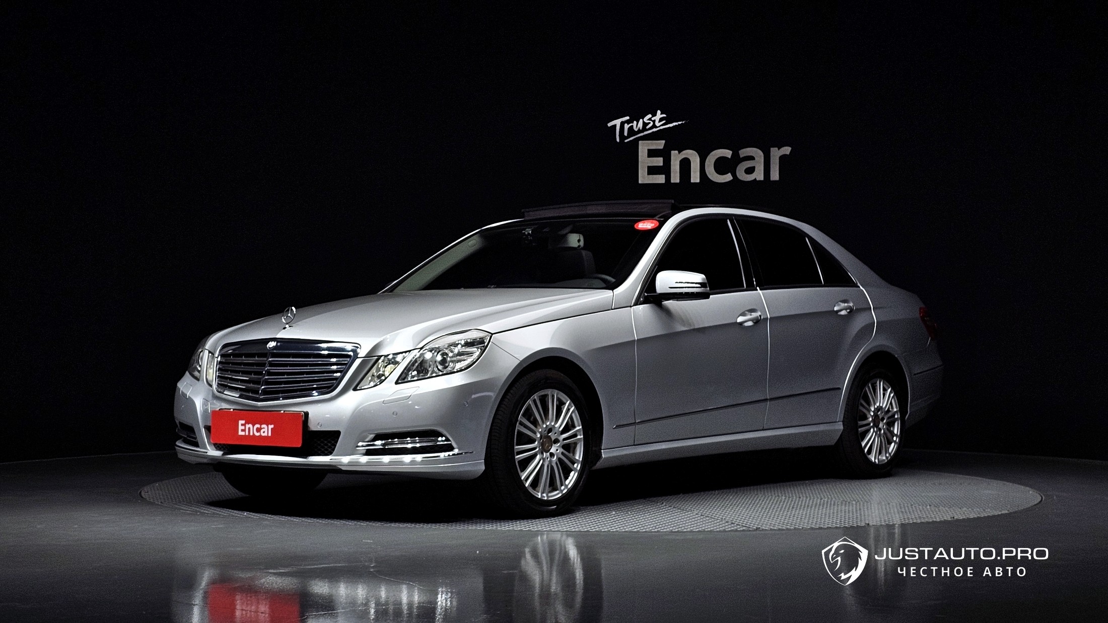 Автомобиль Mercedes-Benz E-Class