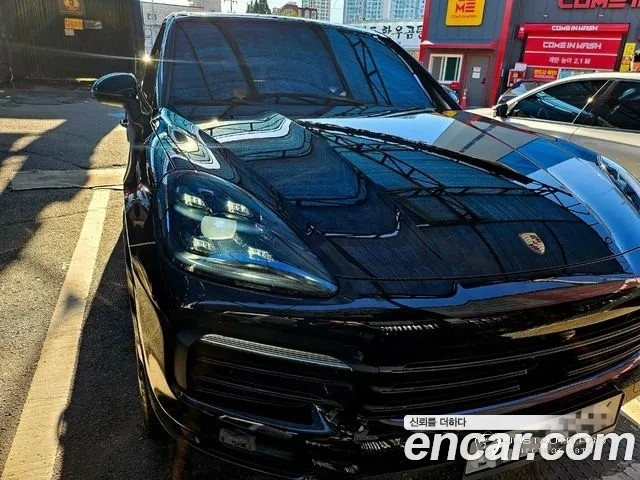 Автомобиль Porsche Cayenne