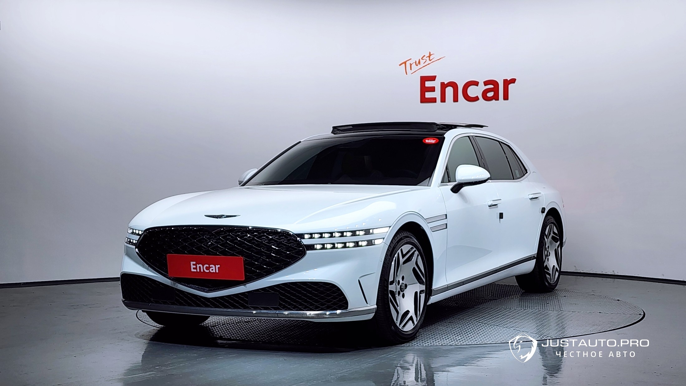 Автомобиль Genesis G90