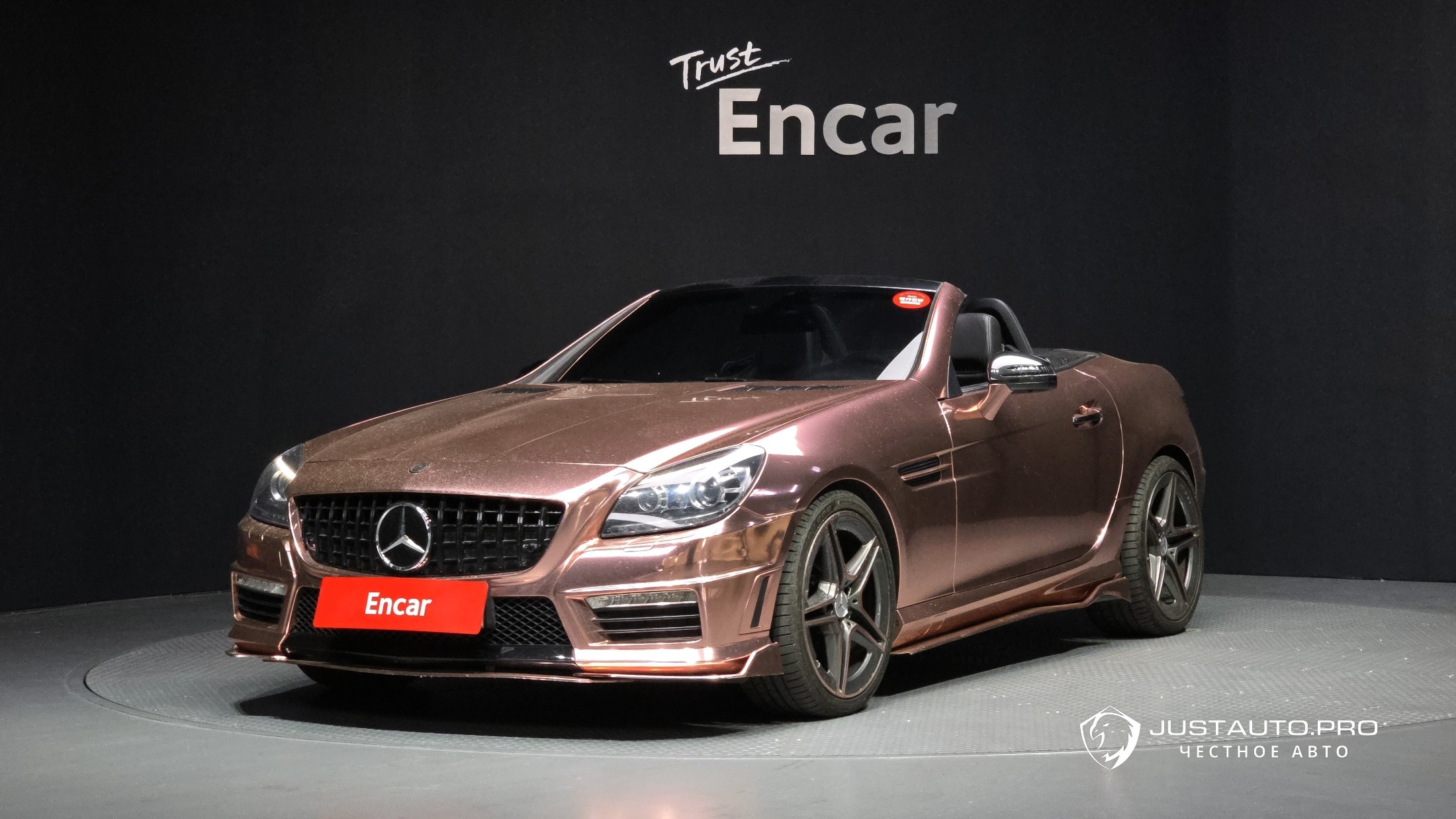 Автомобиль Mercedes-Benz SLK-Class