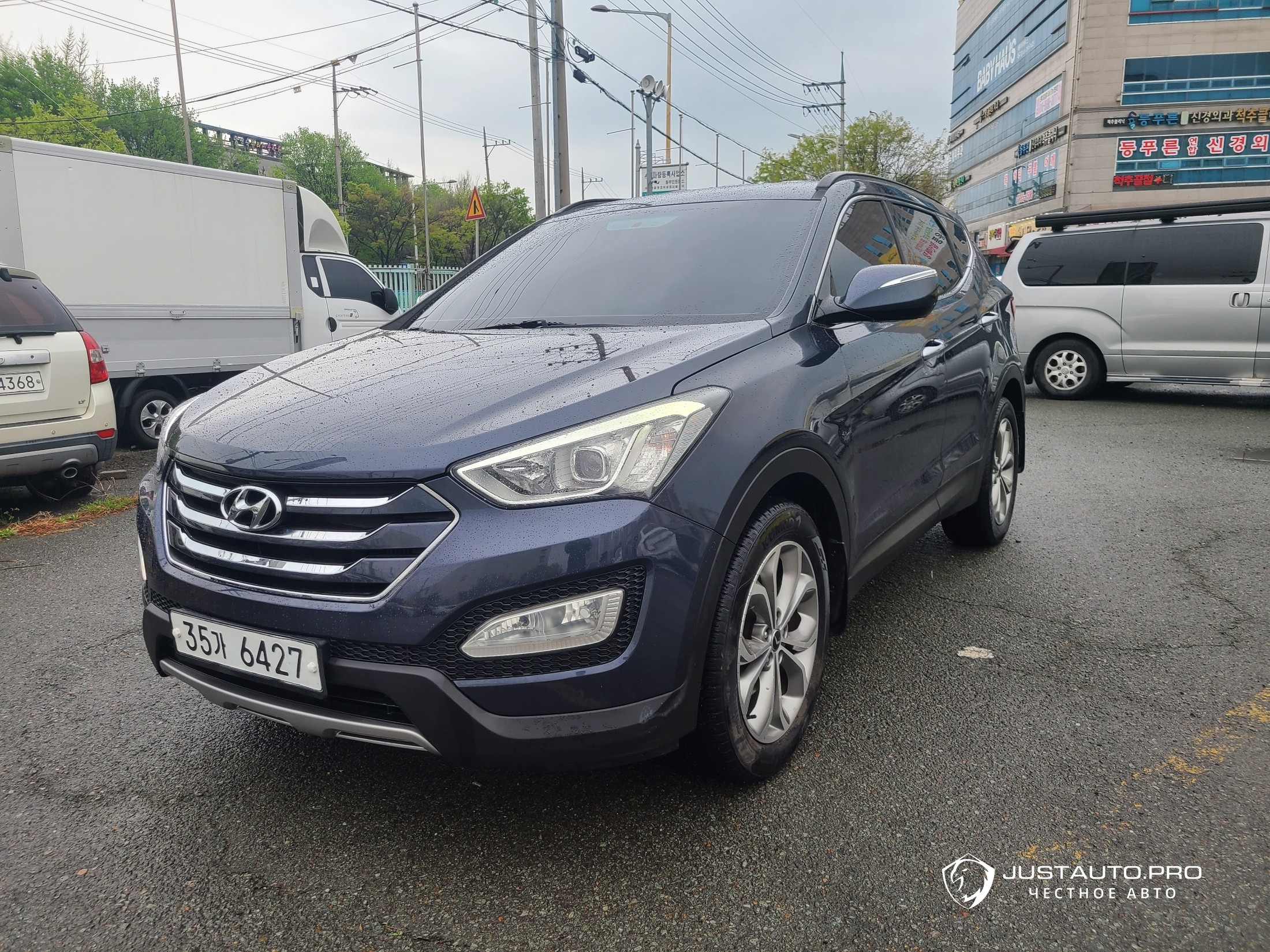 Автомобиль Hyundai Santafe