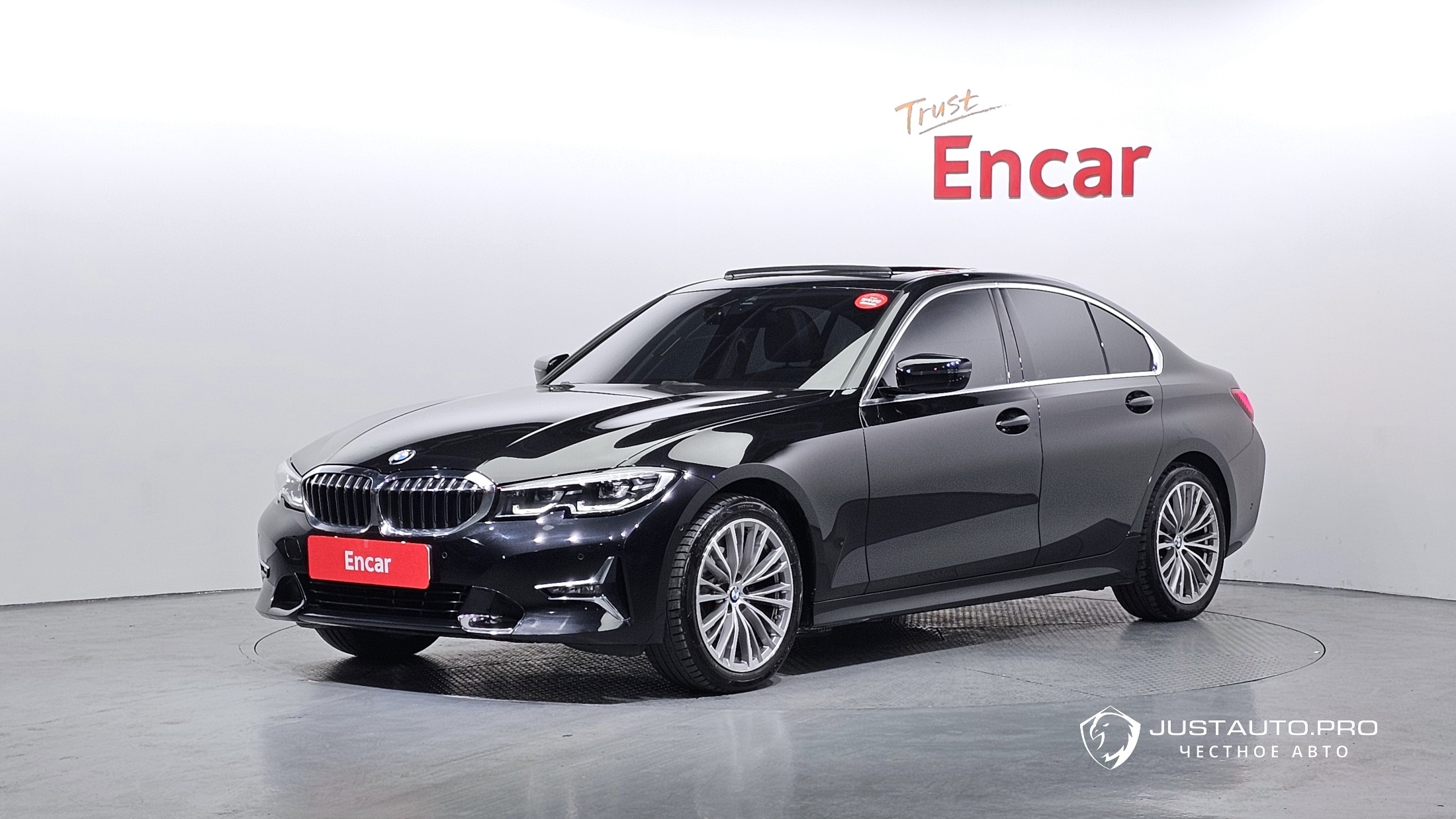Автомобиль BMW 3-Series