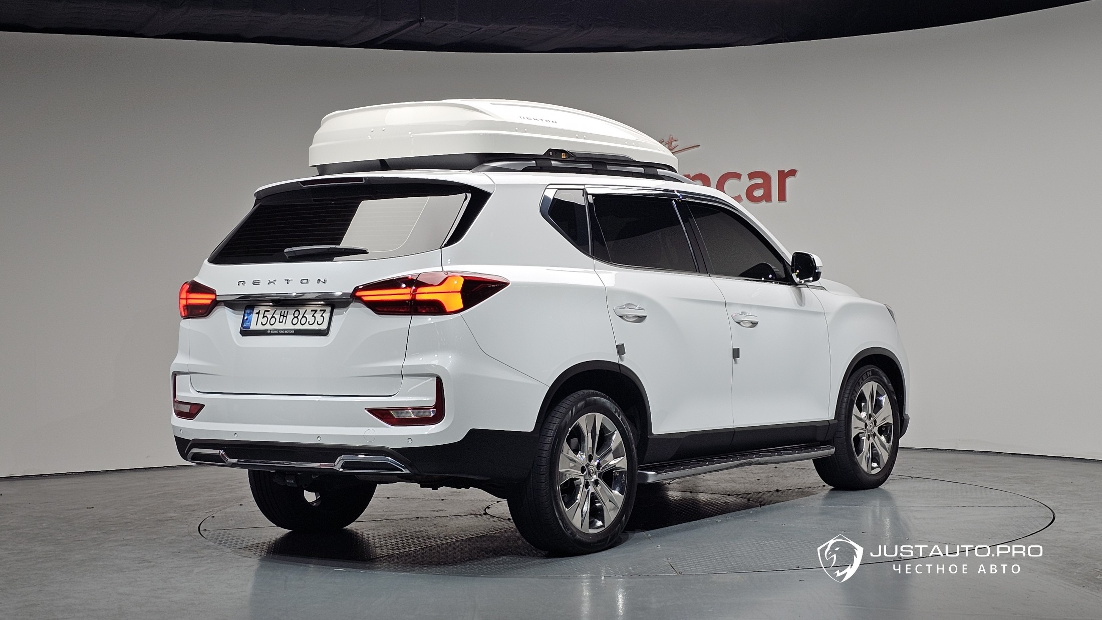 Автомобиль KG_Mobility_Ssangyong Rexton