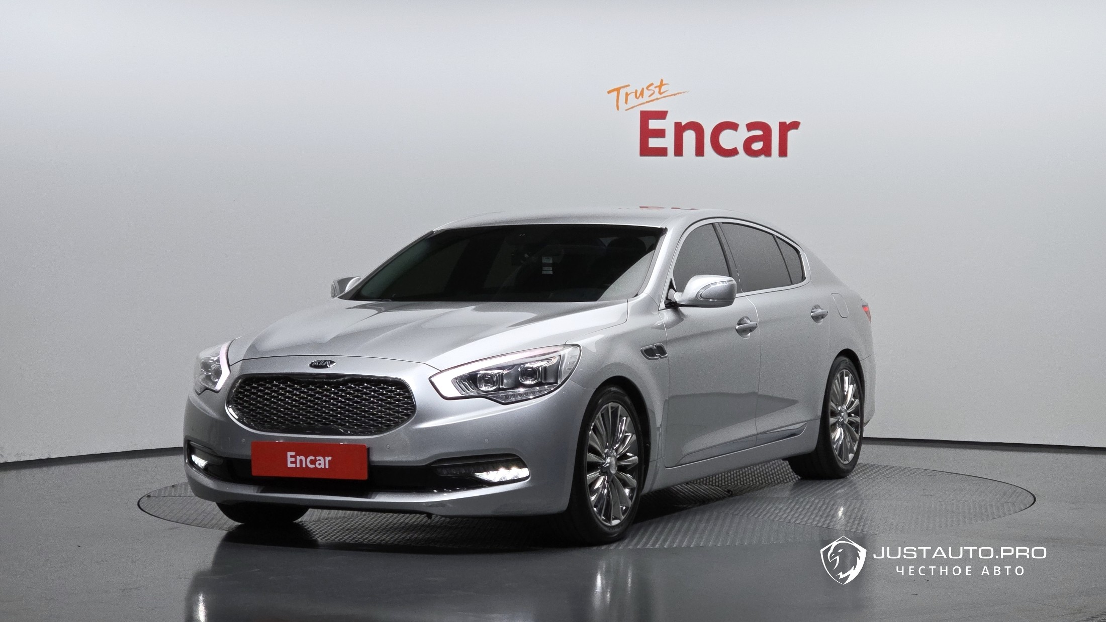 Автомобиль Kia K9