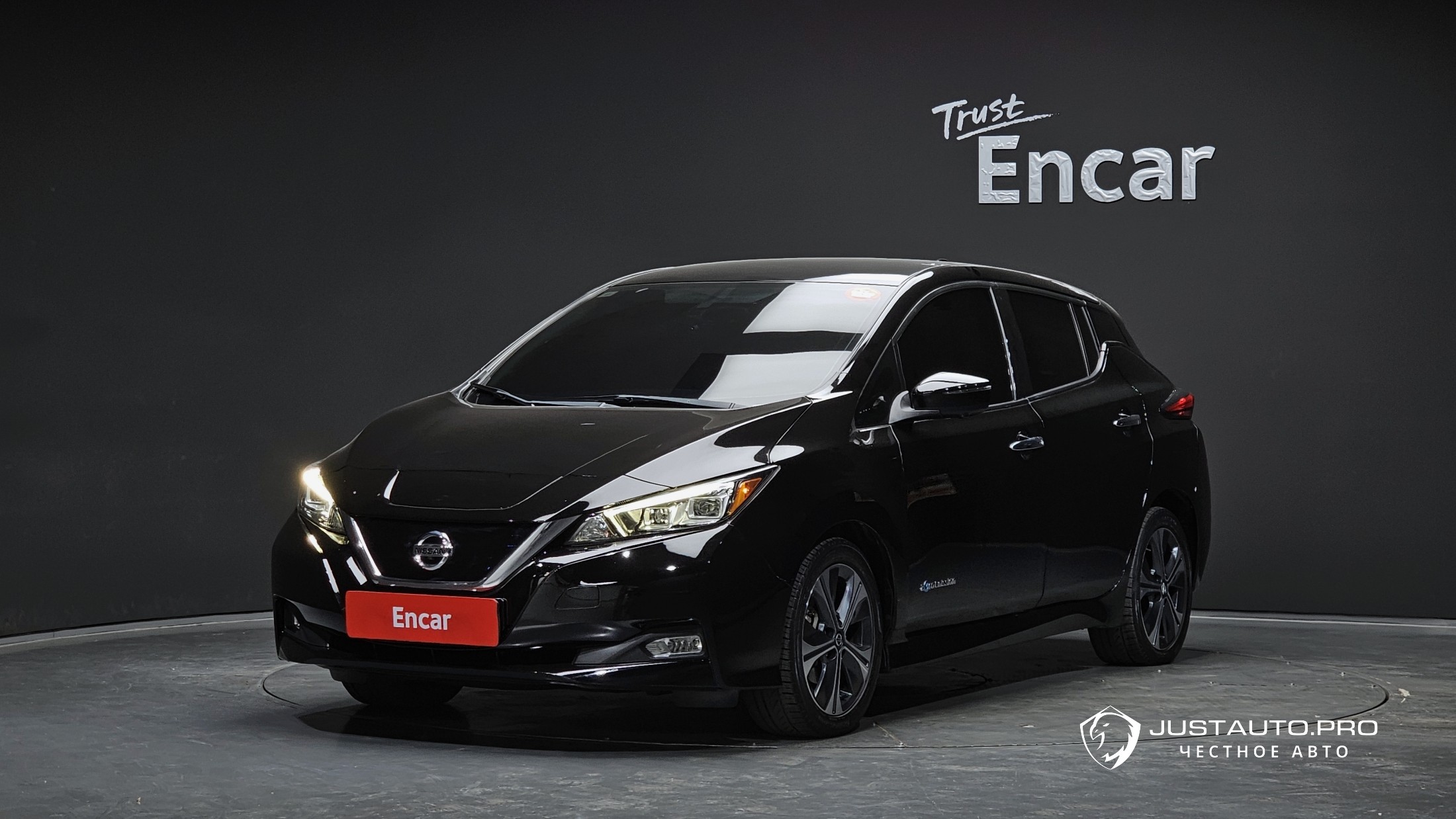 Автомобиль Nissan Leaf