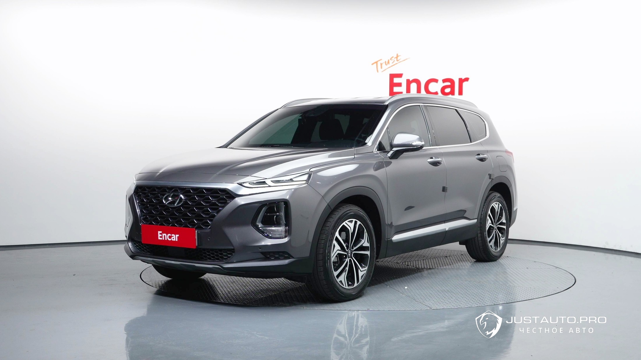 Автомобиль Hyundai Santafe