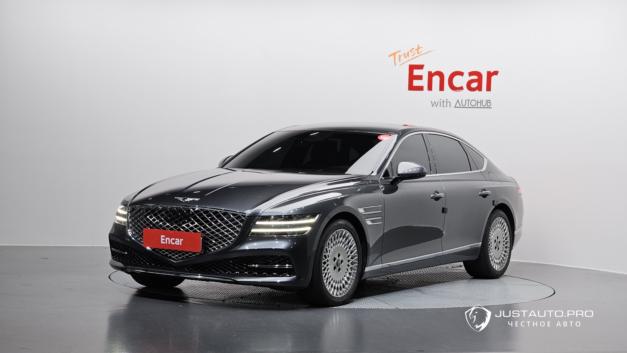 Автомобиль Genesis G80