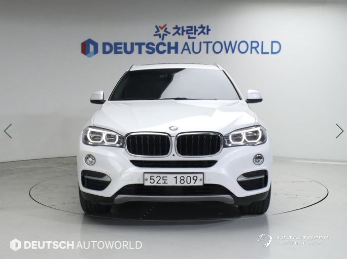 Автомобиль BMW X6