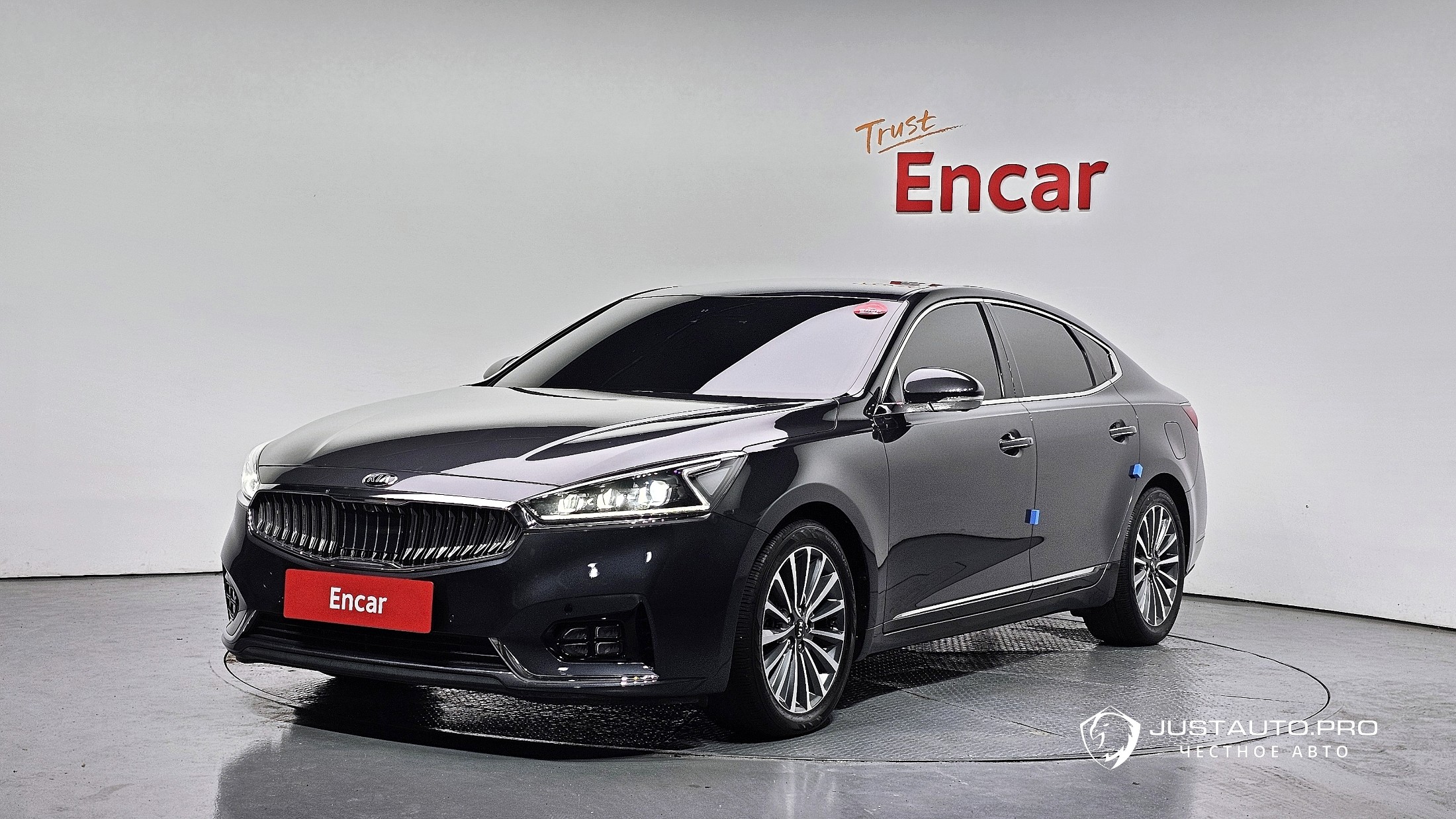 Автомобиль Kia K7