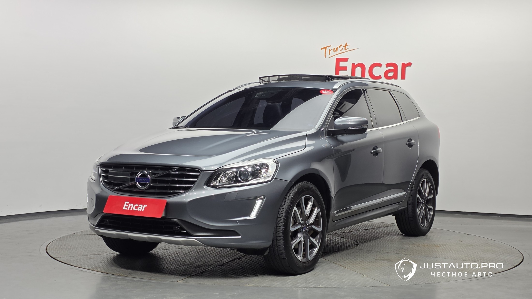 Автомобиль Volvo XC60