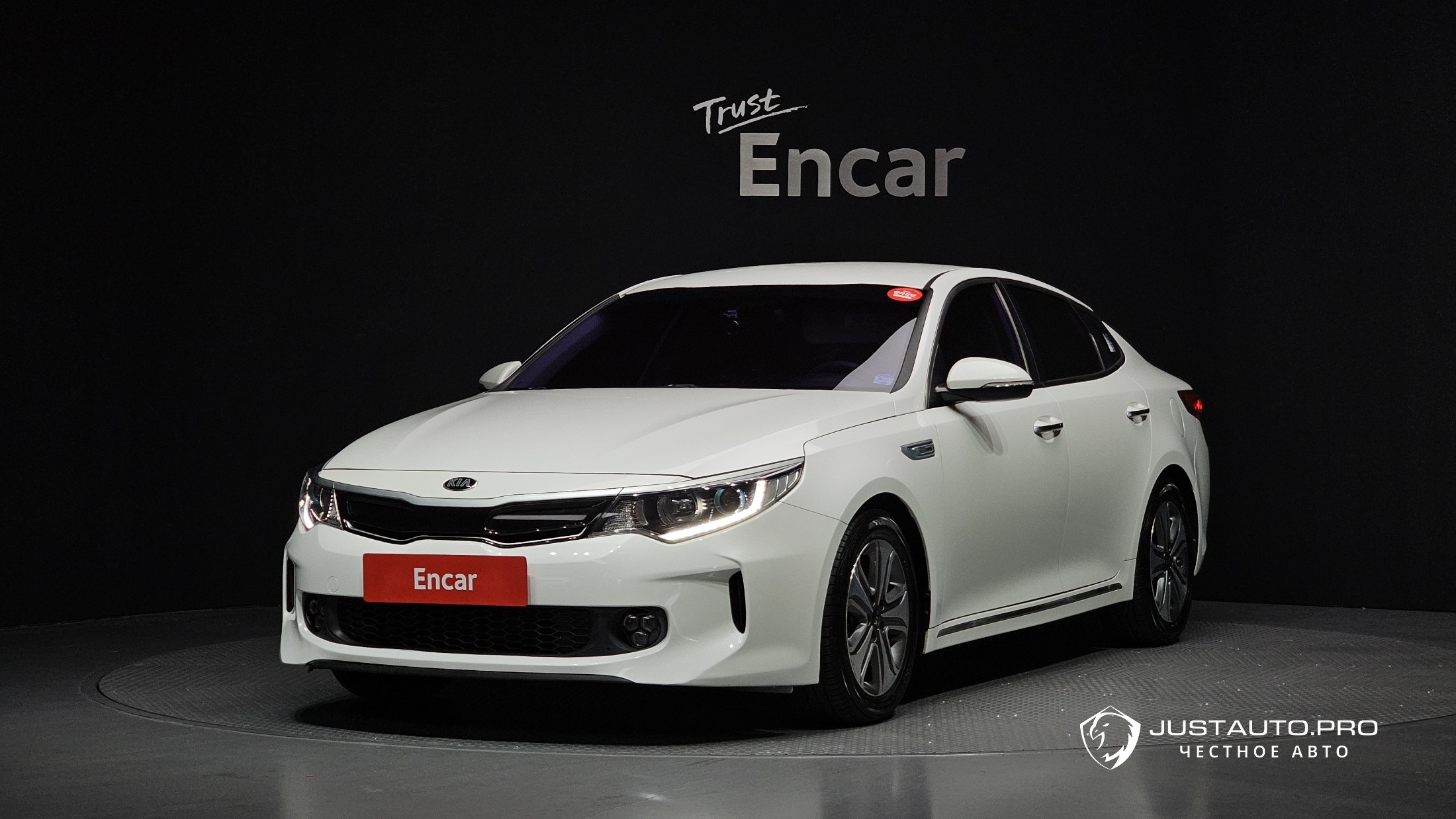 Автомобиль Kia K5