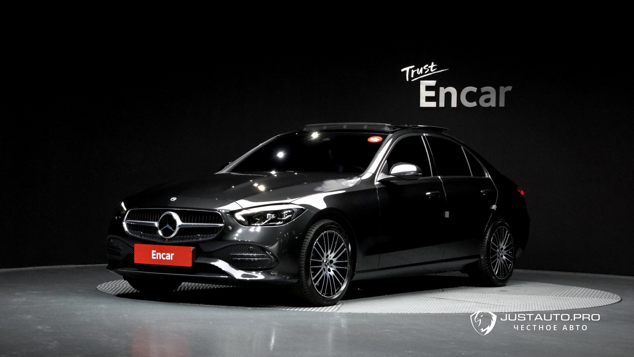 Автомобиль Mercedes-Benz C-Class