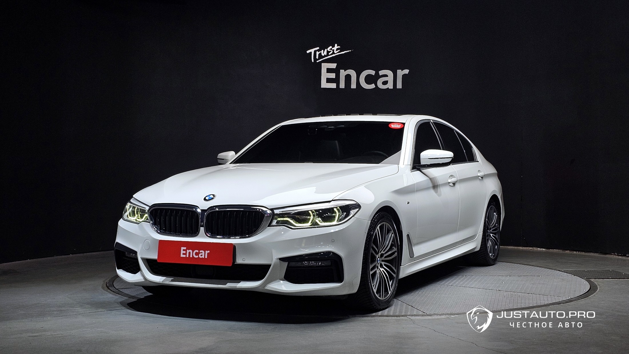 Автомобиль BMW 5-Series