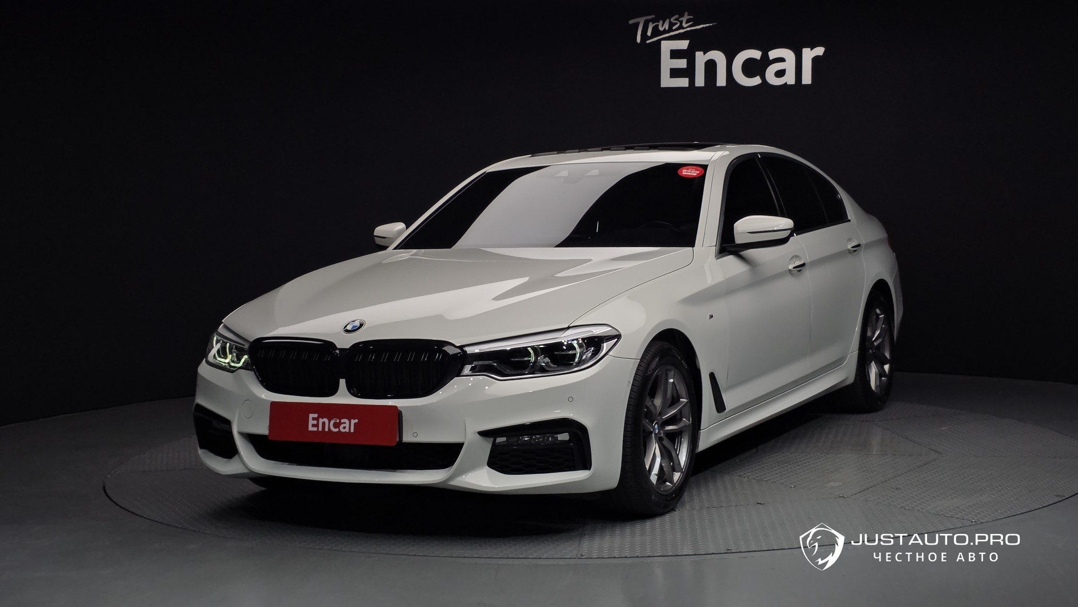 Автомобиль BMW 5-Series