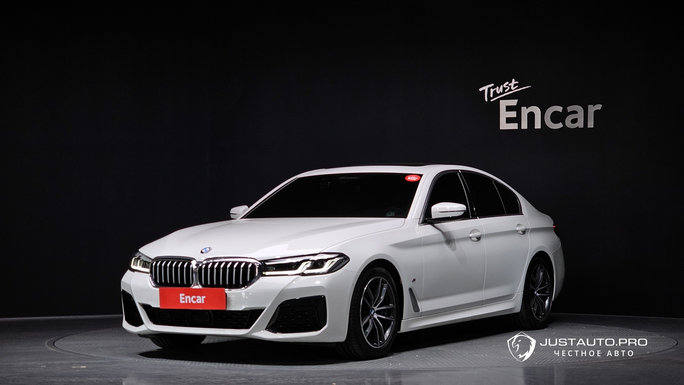 Автомобиль BMW 5-Series