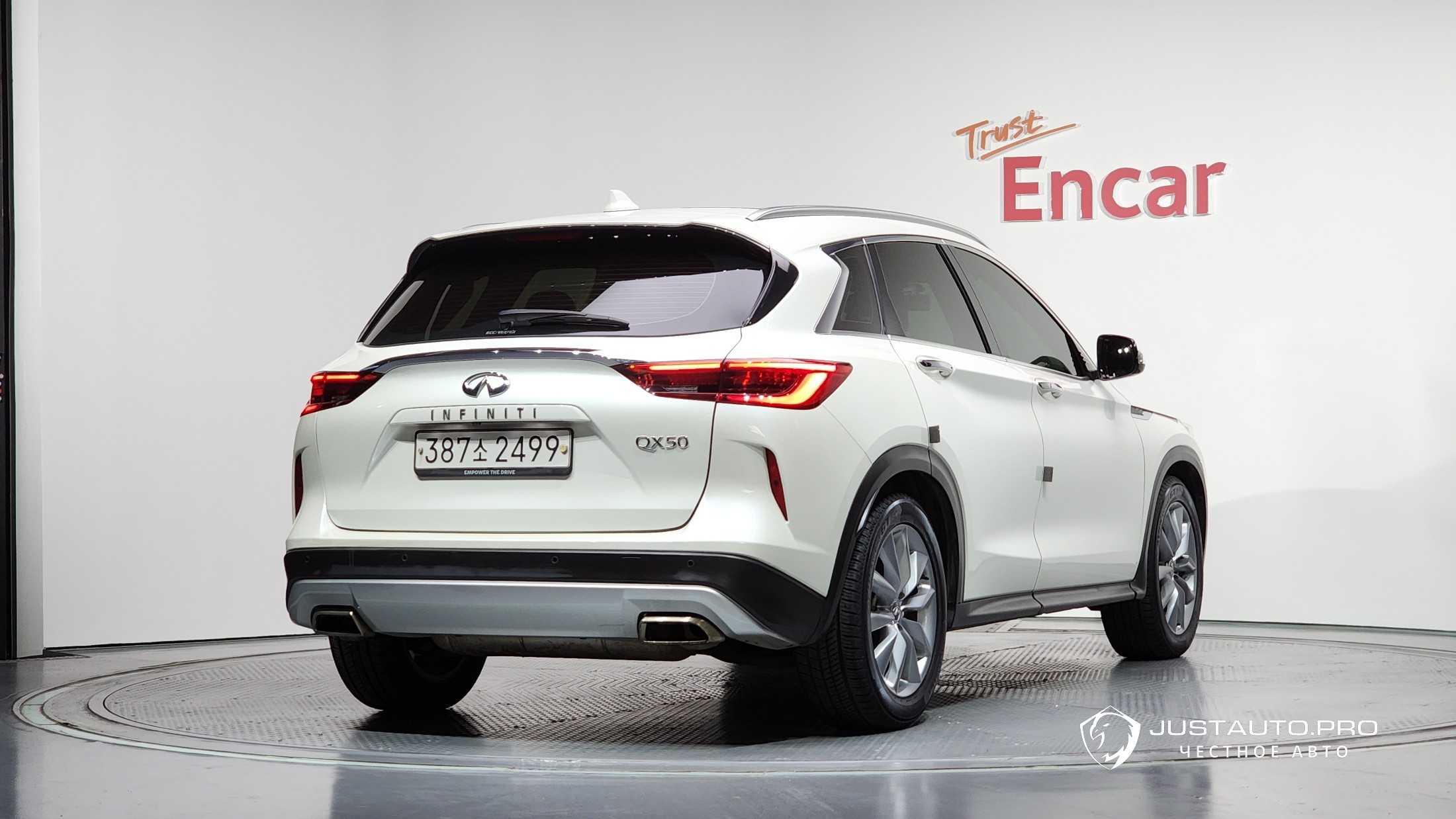 Автомобиль Infiniti QX50