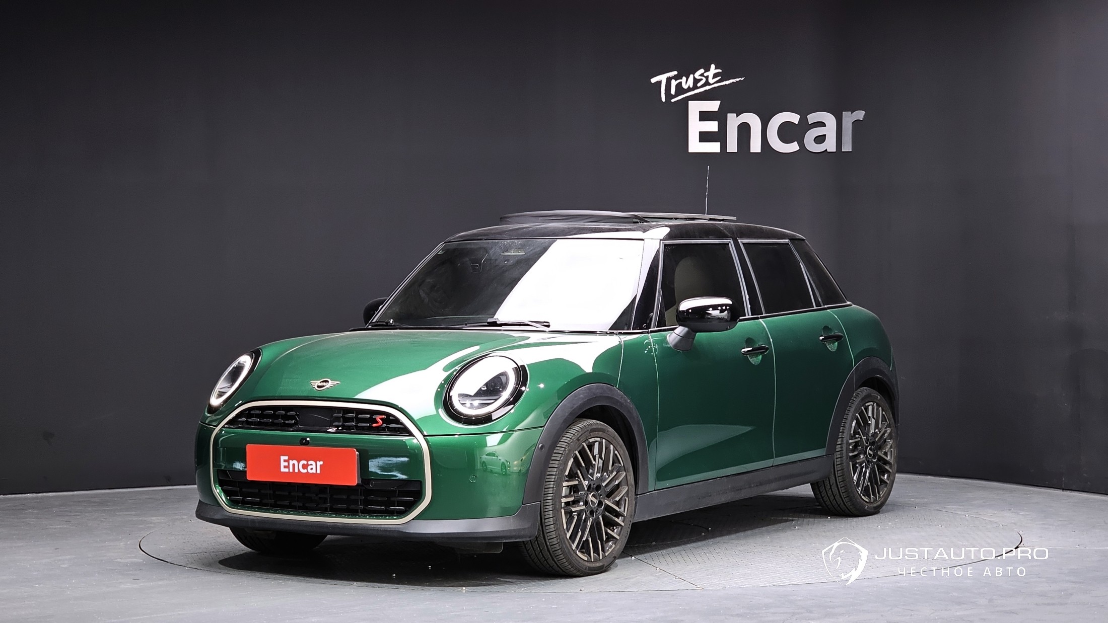 Автомобиль Mini Cooper