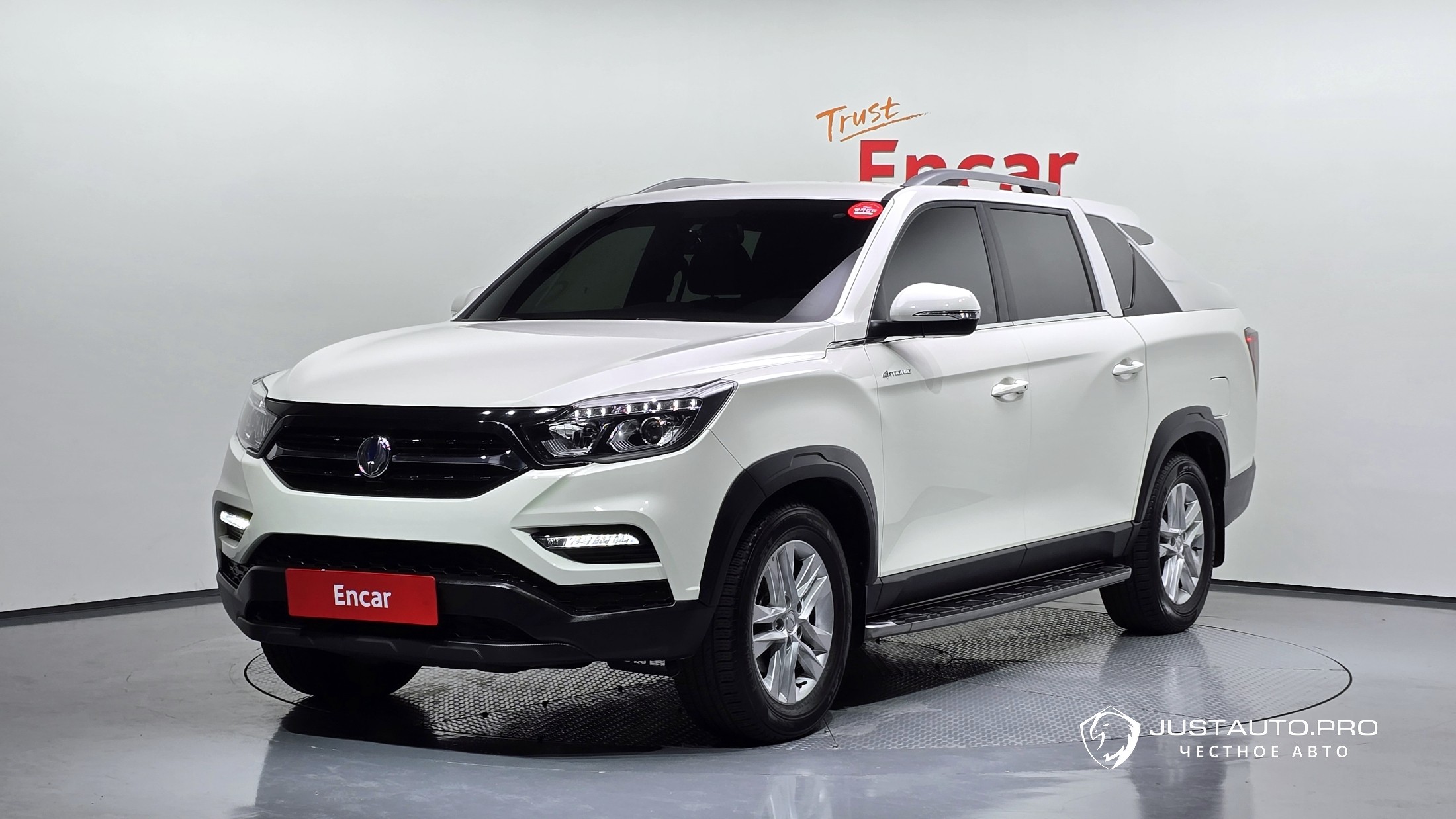 Автомобиль KG_Mobility_Ssangyong Rexton