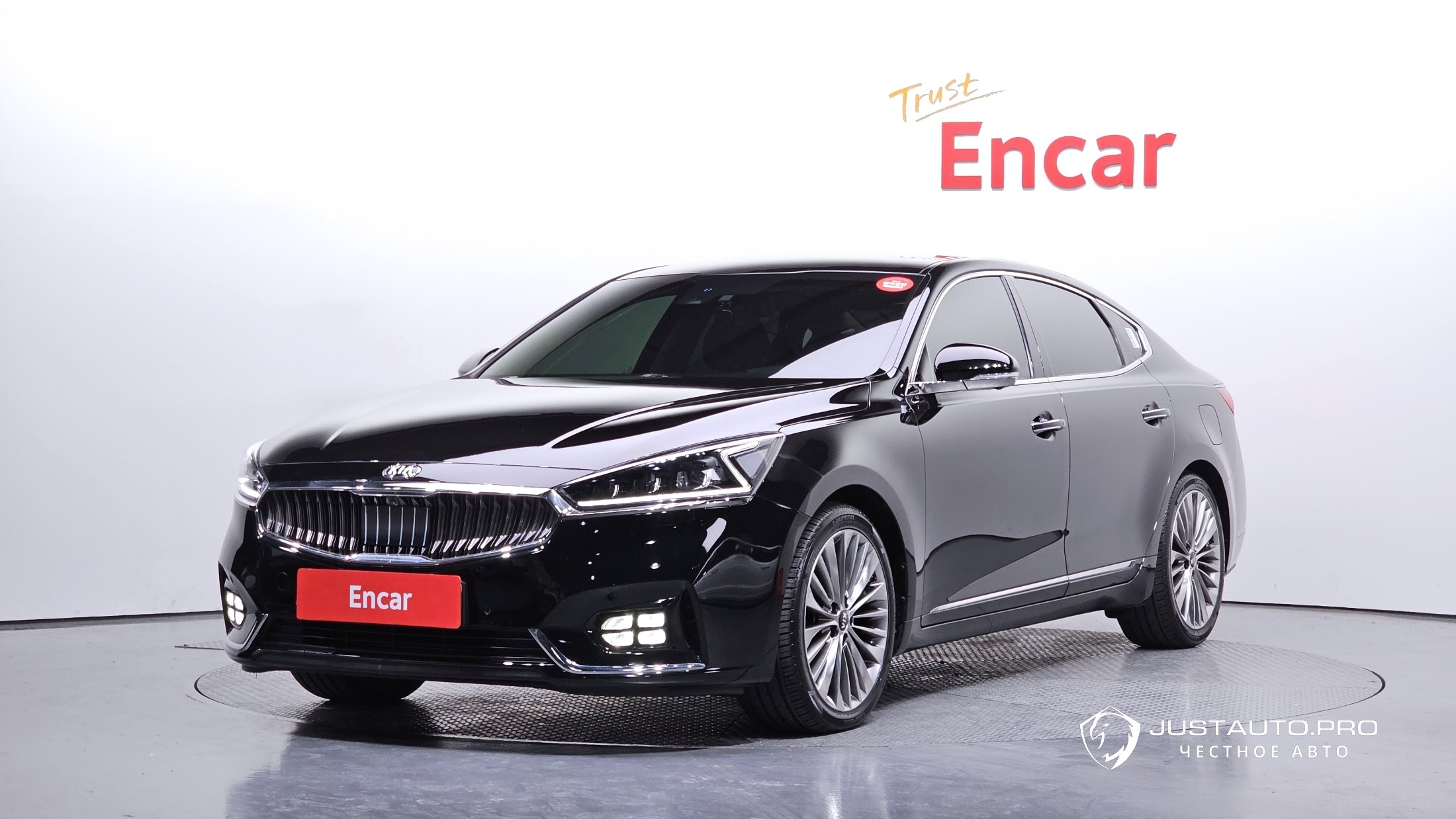 Автомобиль Kia K7