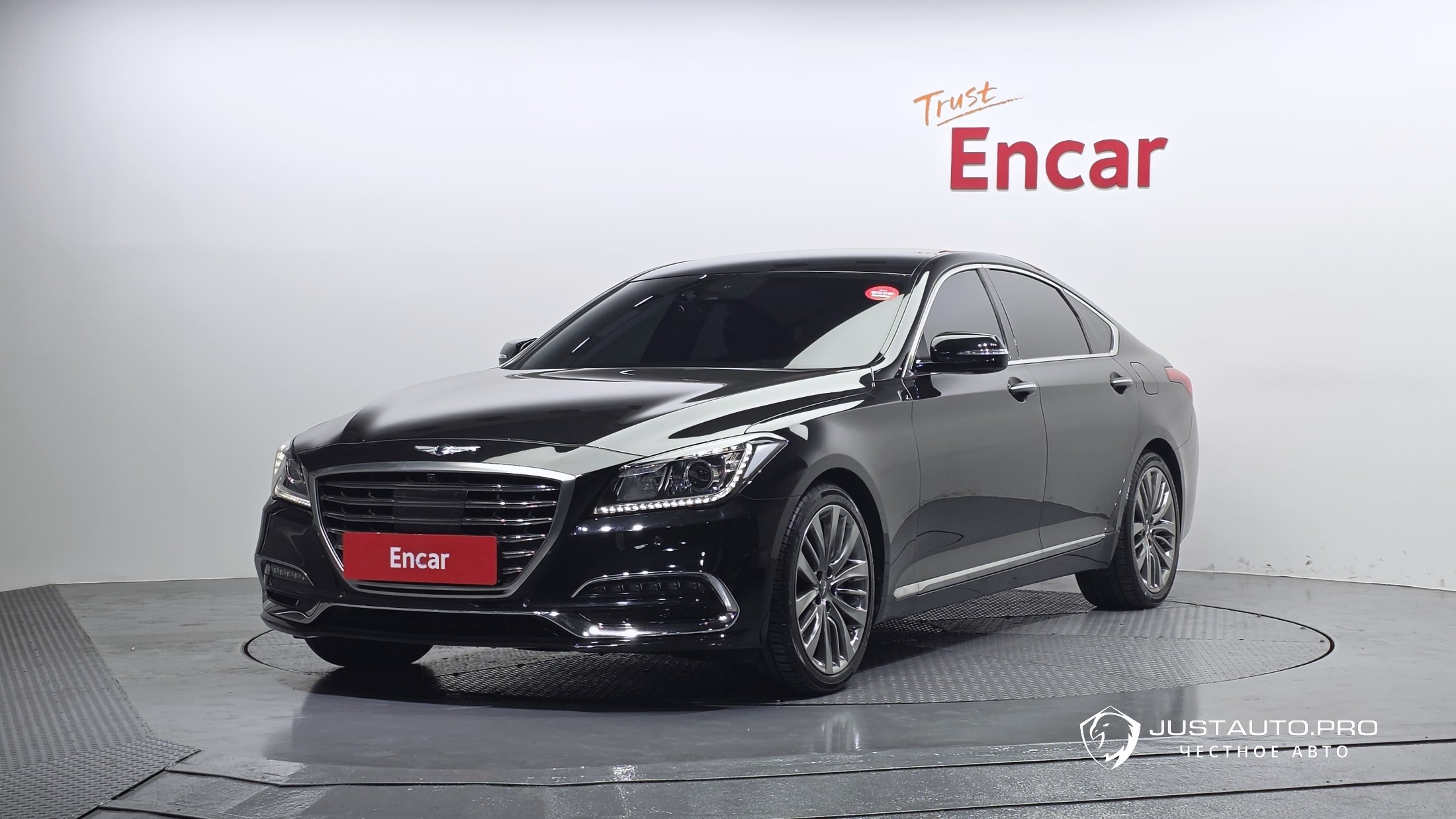 Автомобиль Genesis G80