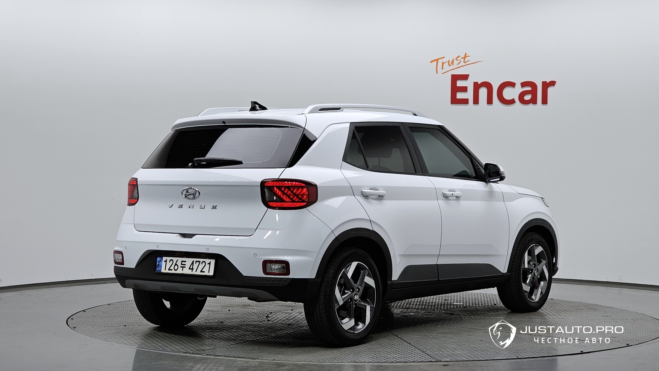 Автомобиль Hyundai Venue