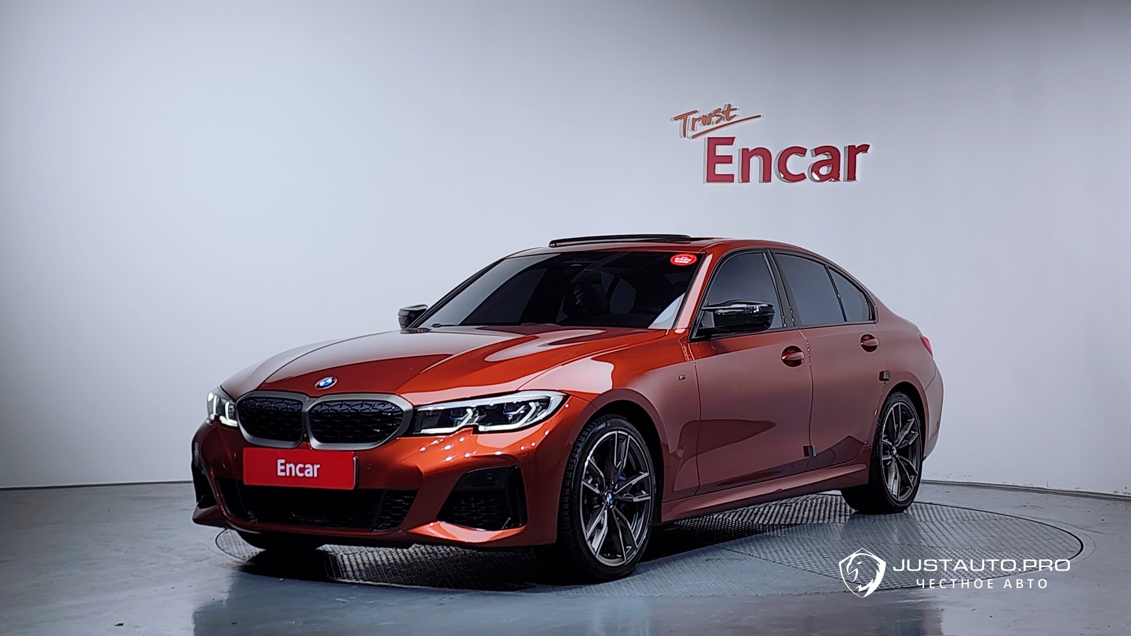 Автомобиль BMW 3-Series