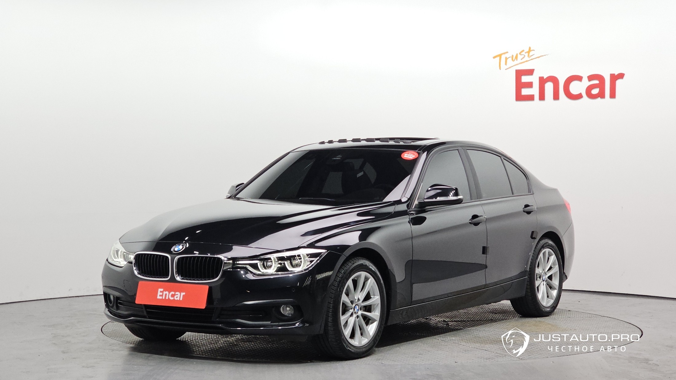 Автомобиль BMW 3-Series