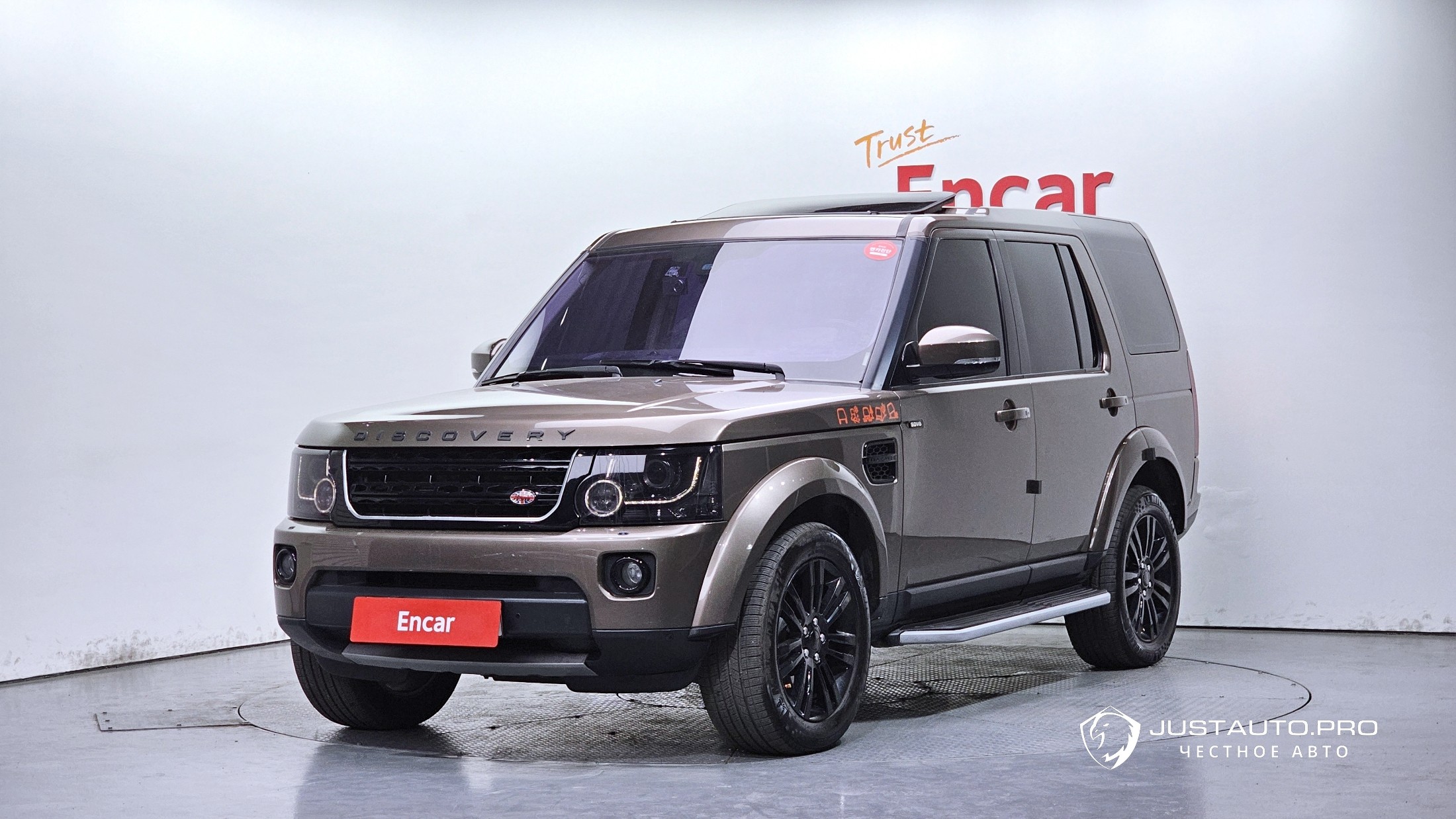 Автомобиль Land Rover Discovery