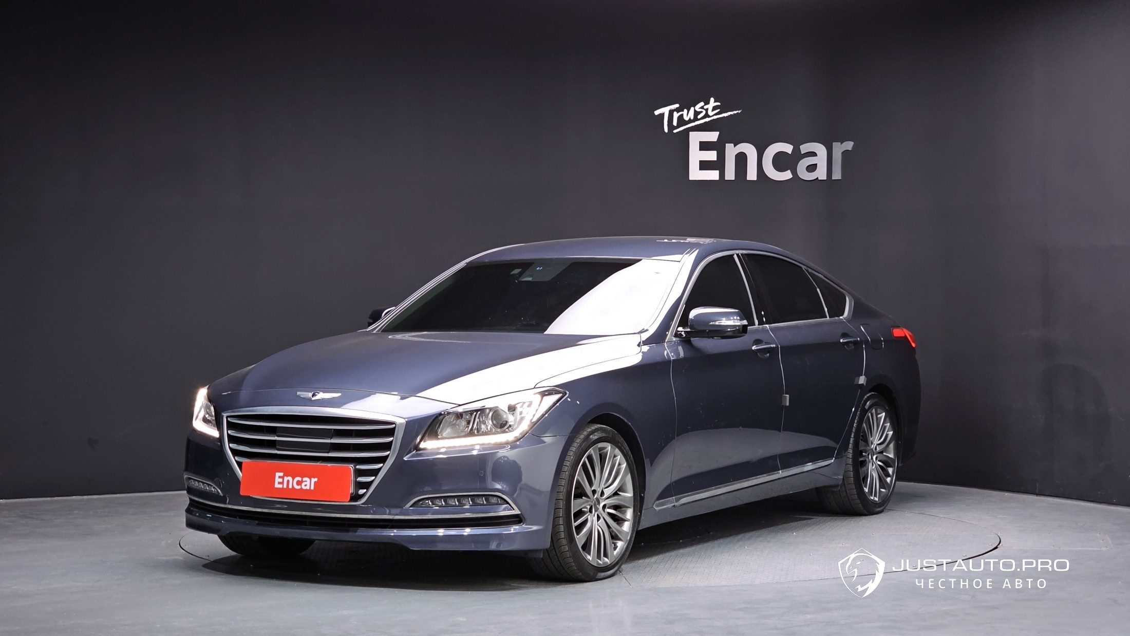 Автомобиль Hyundai Genesis