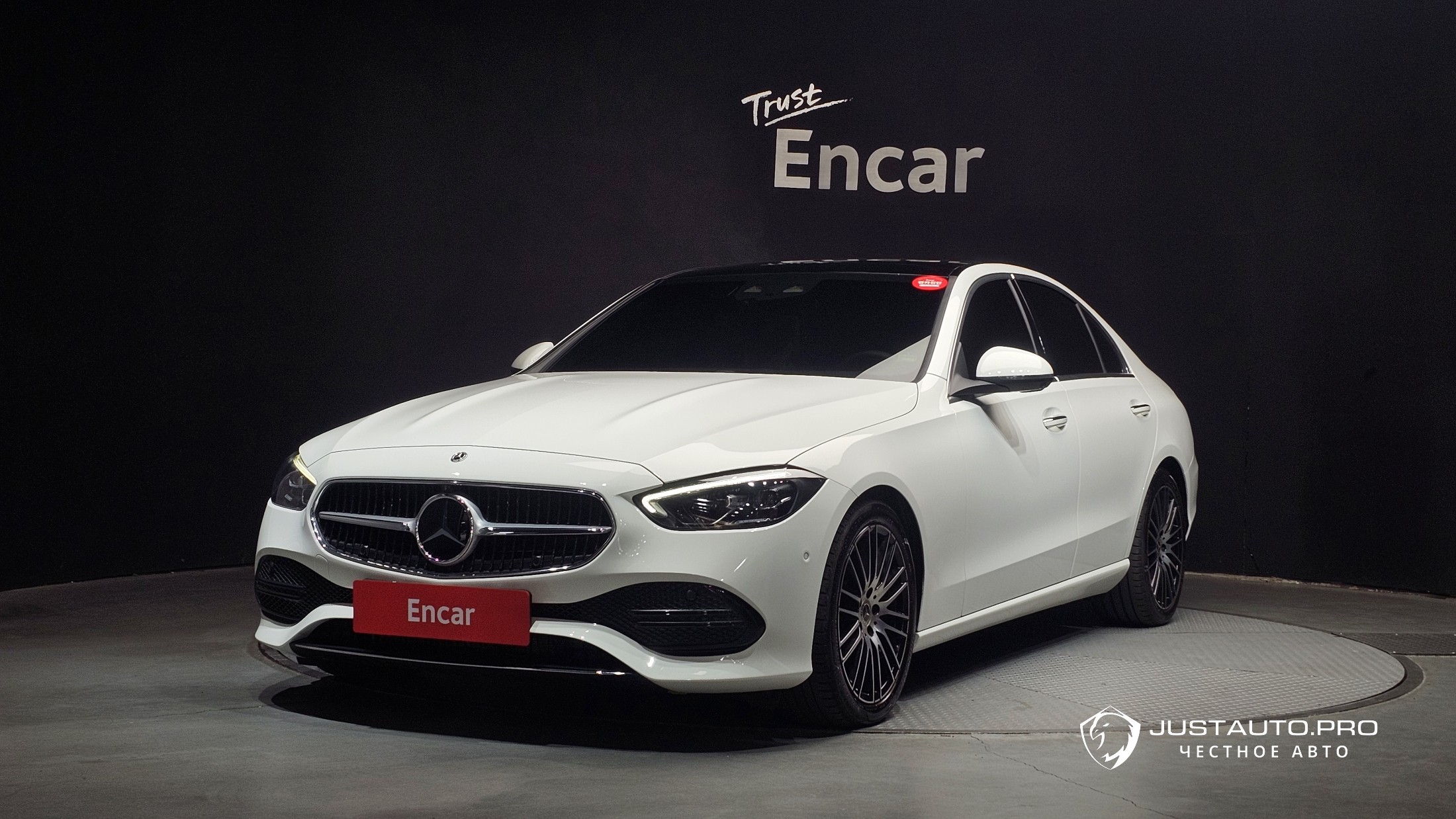 Автомобиль Mercedes-Benz C-Class